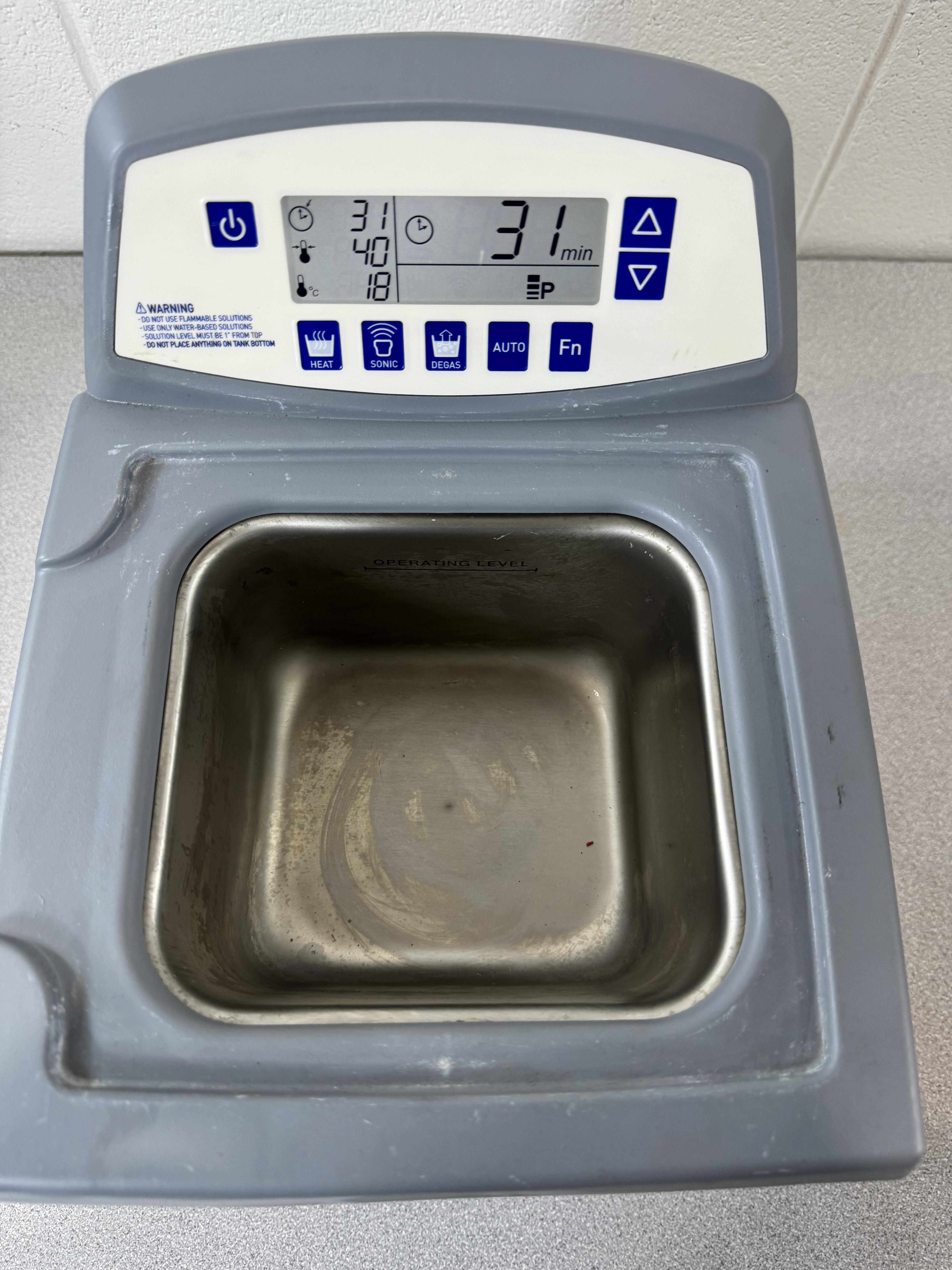 Fisher 15337402 UltraSonic Bath Used Laboratory Equipment Includes Power Cord