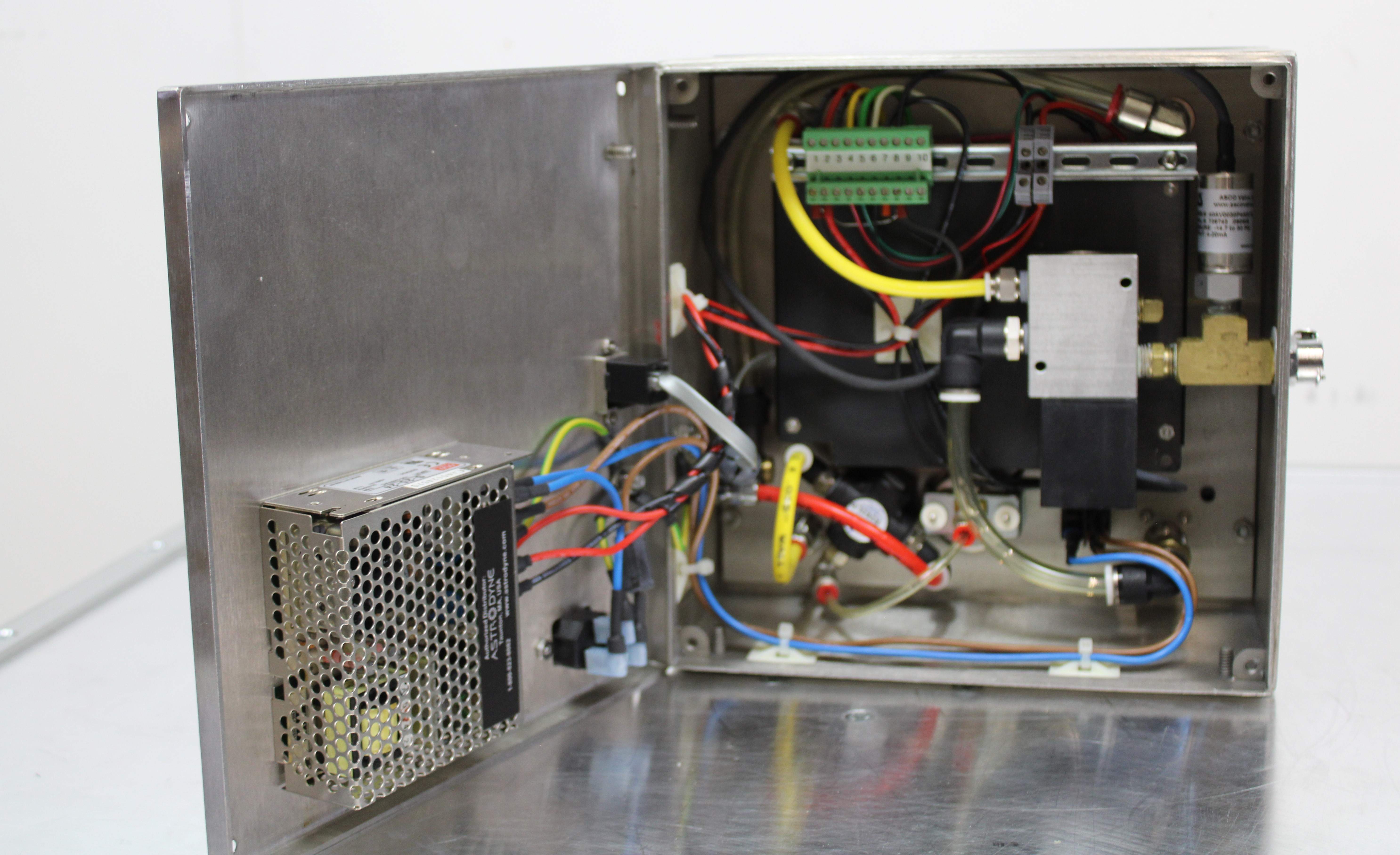 Refine C26-2 Pressure Regulator VG Used EU-PLUG 240V Laboratory Equipment