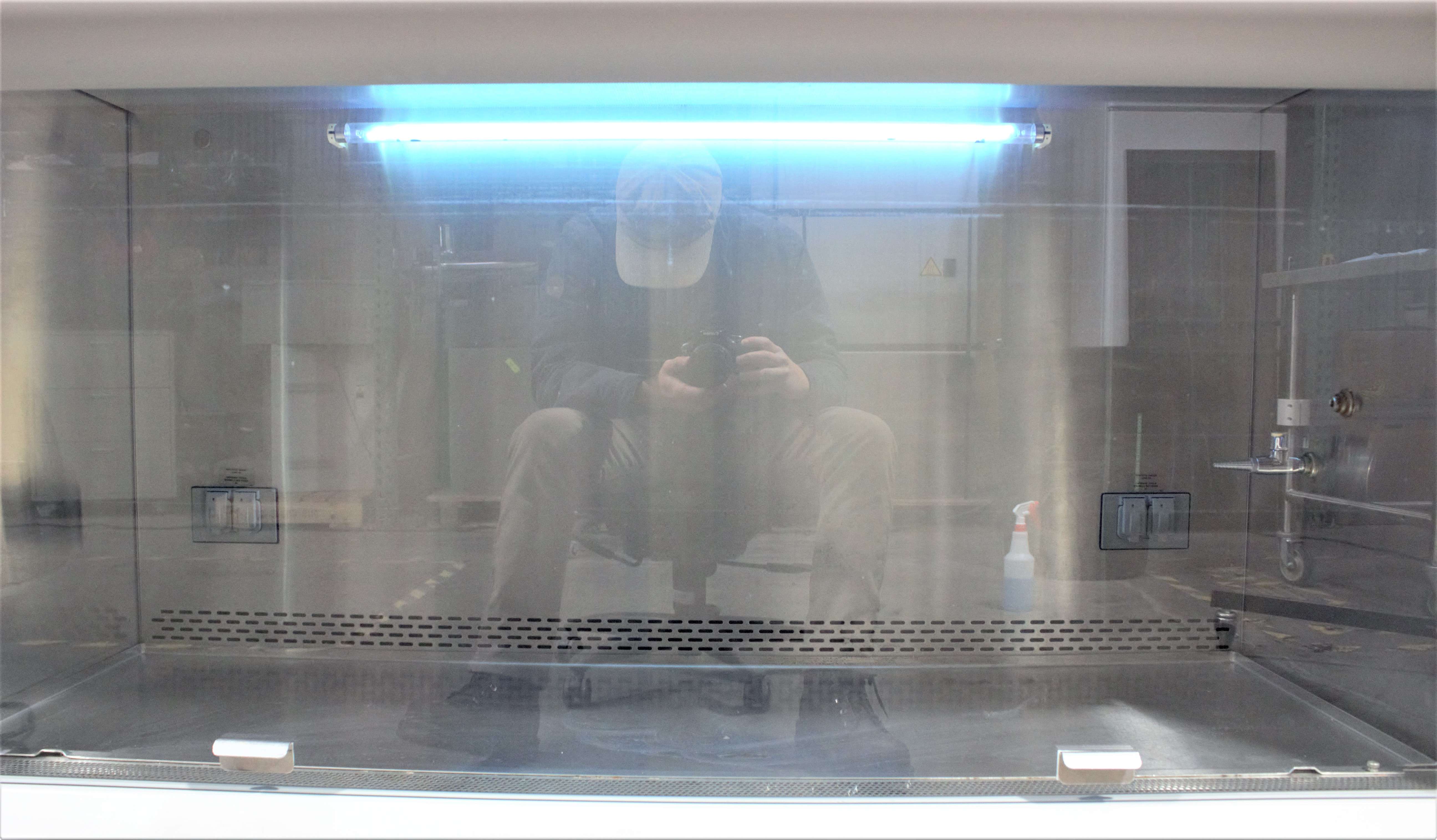 NuAire NU 425 Class II A2 Biosafety Cabinet Ergonomic Flow Control