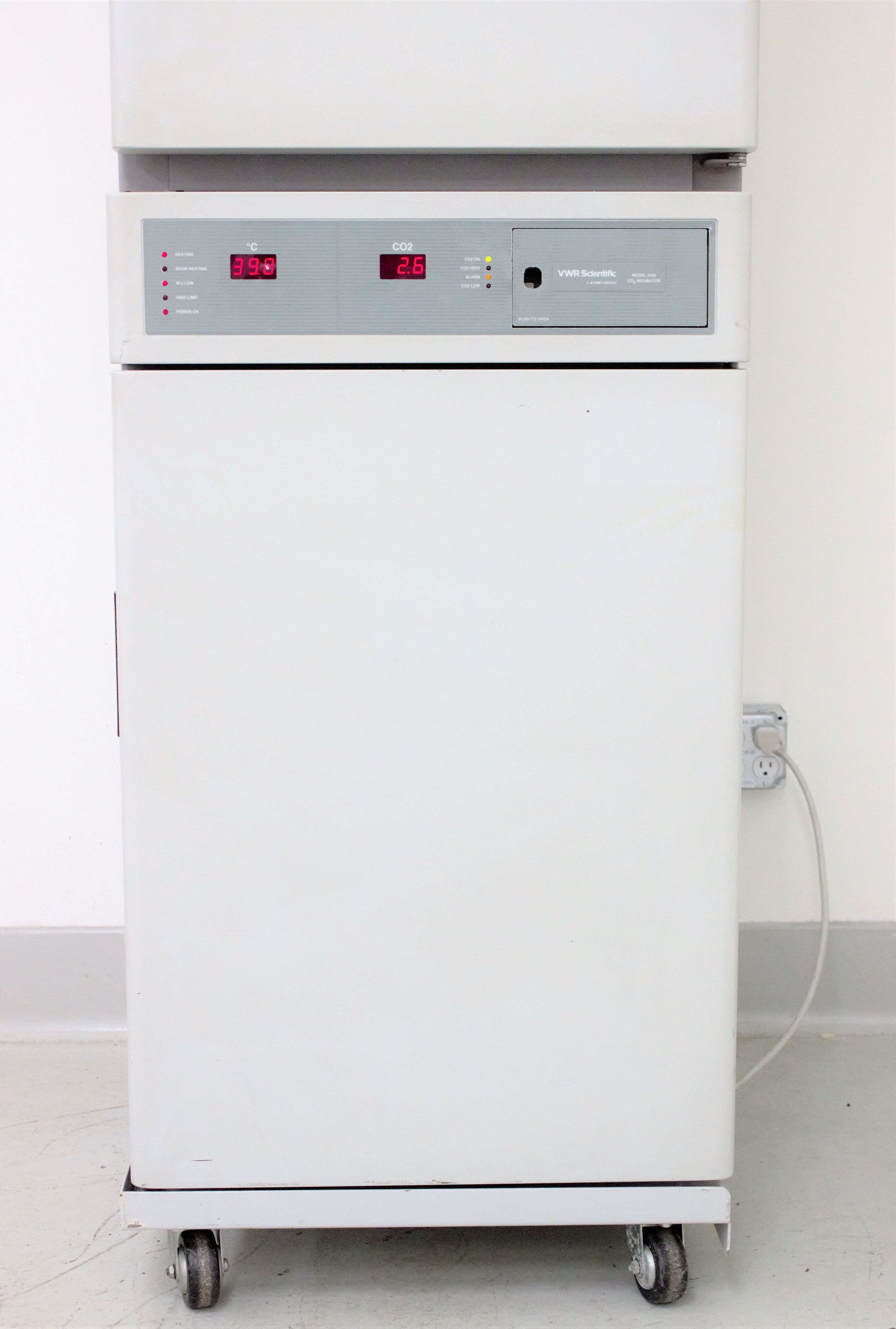 VWR 2450 CO2 Incubator Dual Stack Water Jacket 81cm 120V CO2 Digital Controls
