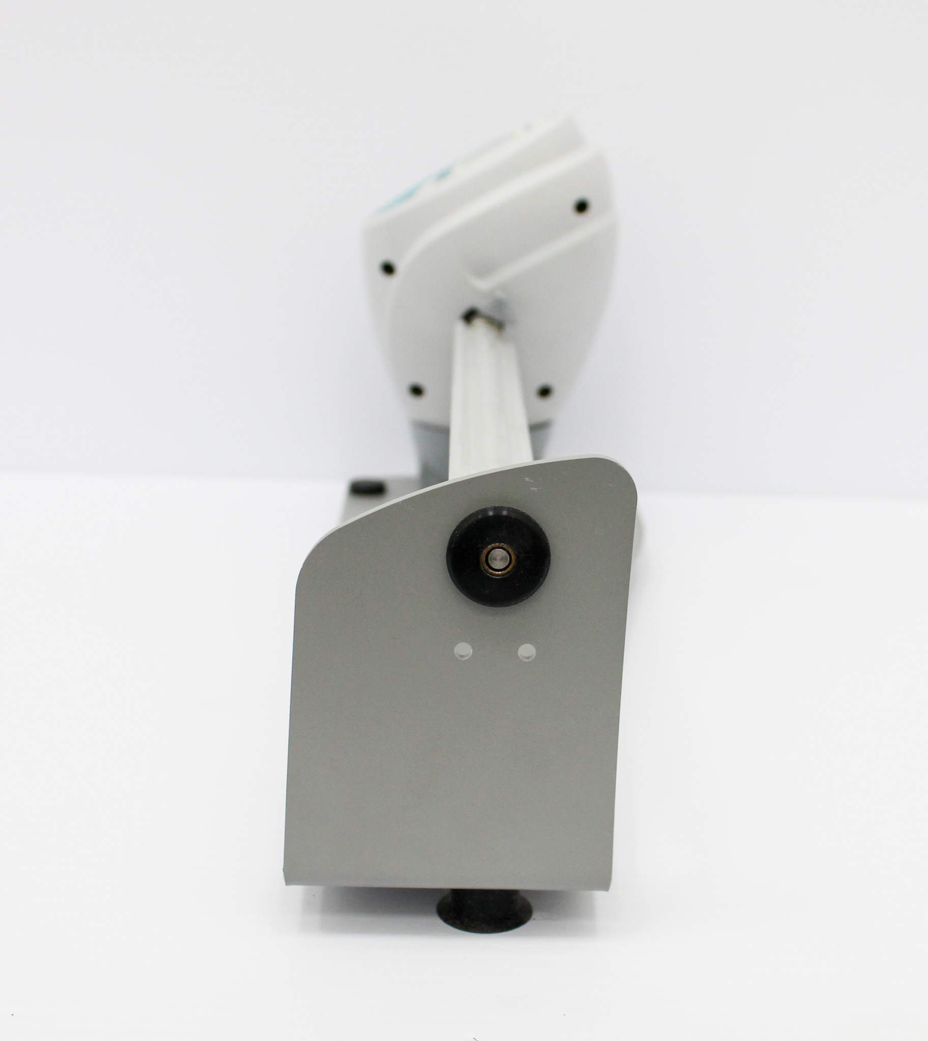 Benchmark R4045 Rotating Mixer 30-Tube Capacity Variable Speed 65 RPM 70C