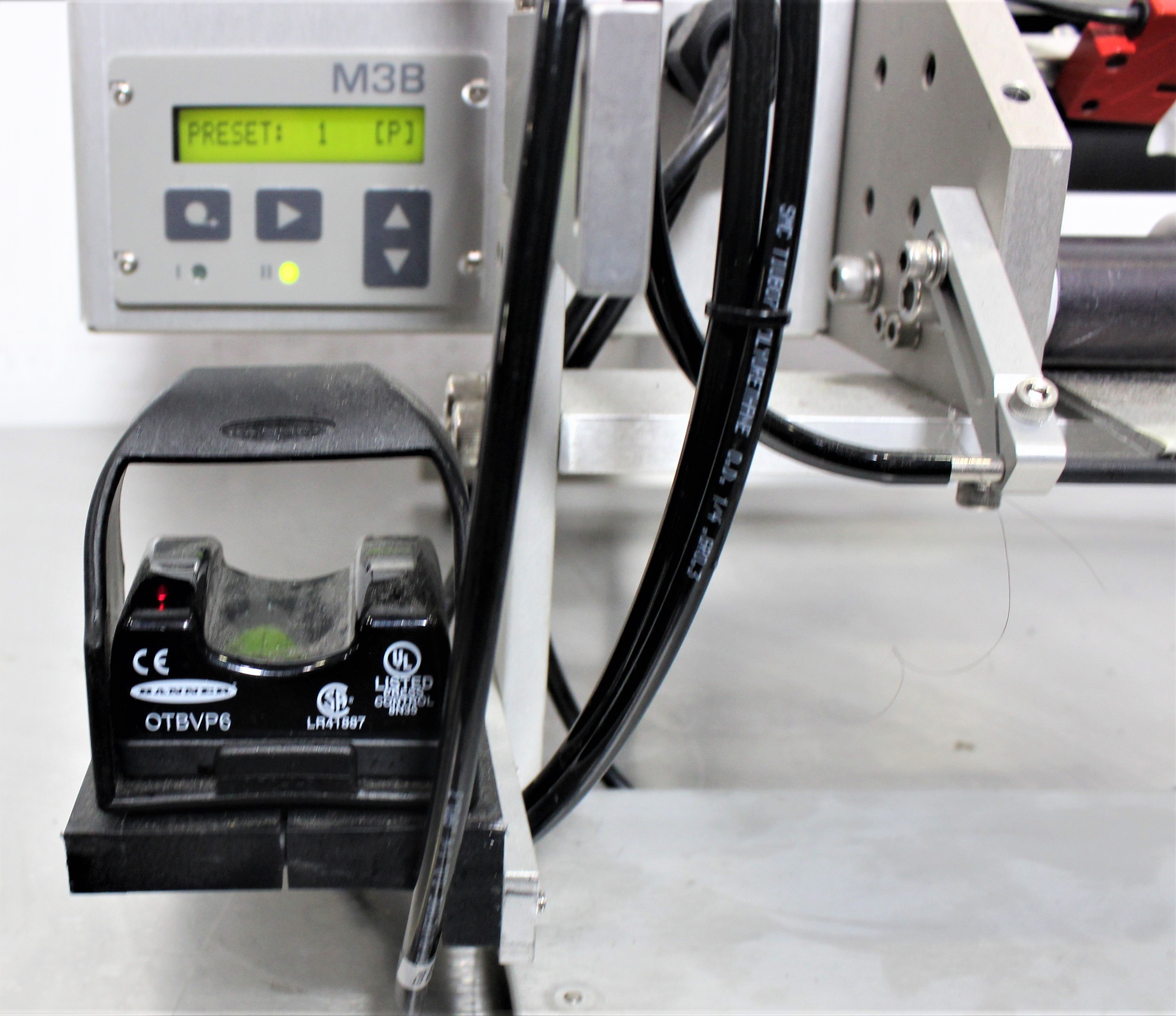 Quadrel T2 Labeling System Semi-Auto Labeler 25 Products/Min Used VG