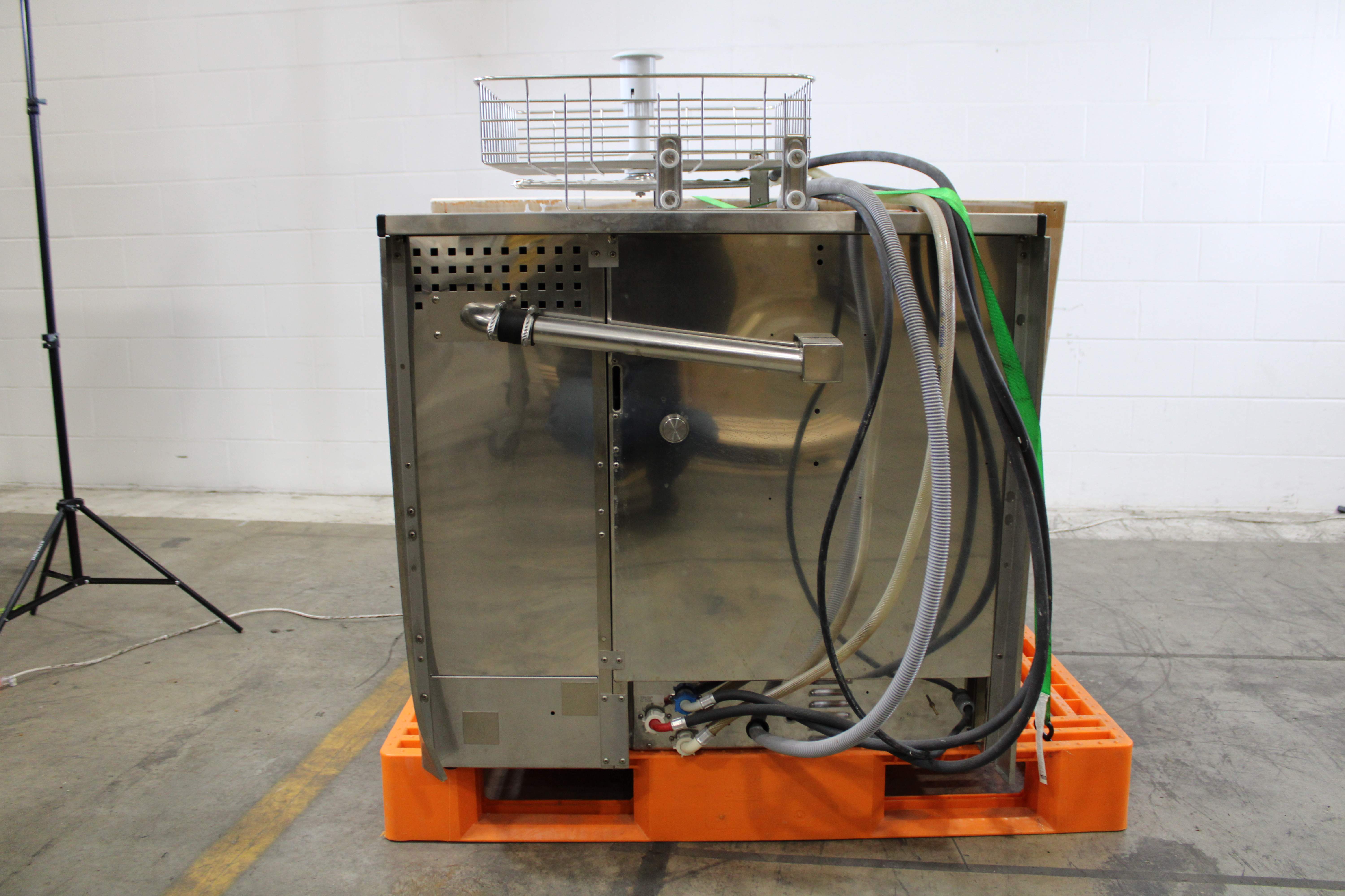 Thermo Forma 8845 Lab Equipment Glass Washer with 247 lb Load Capacity