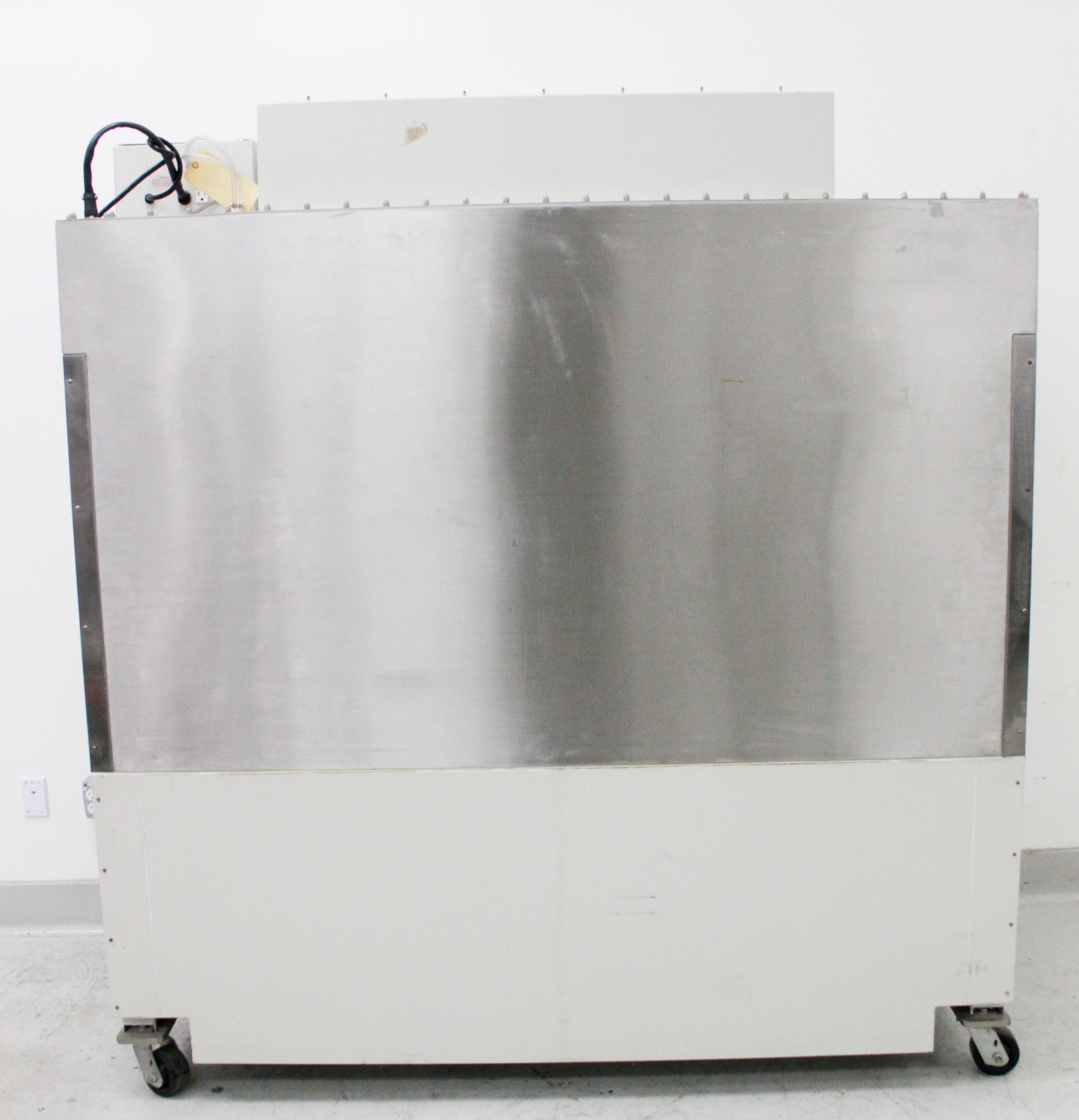 NuAire NU-602-600 Biosafety Cabinet 6ft Laminar Flow 105fpm Air Barrier