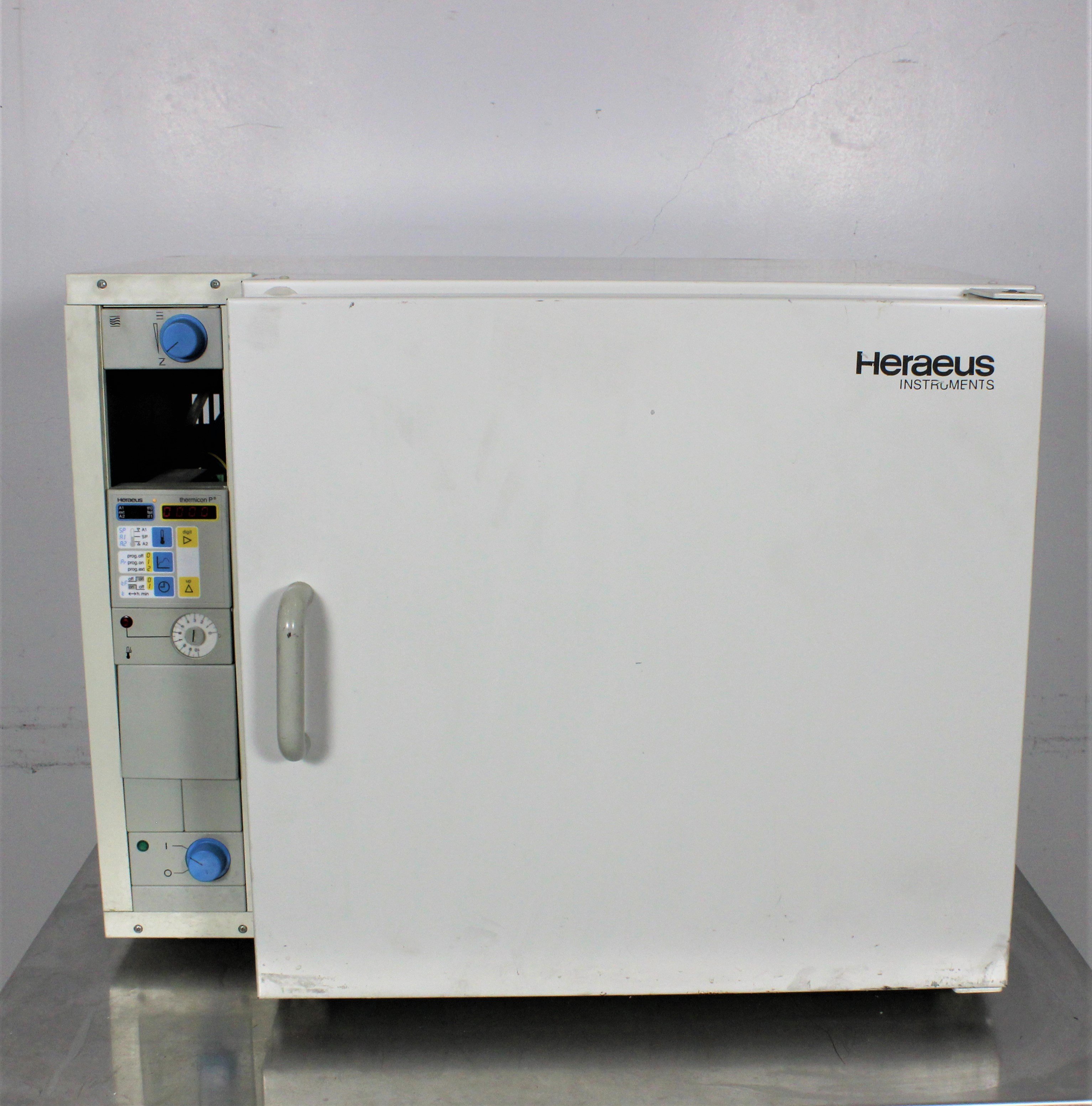 Heraeus B 6060 CO2 Incubator 57L 50-300C AS-IS Sale Needs Repairs
