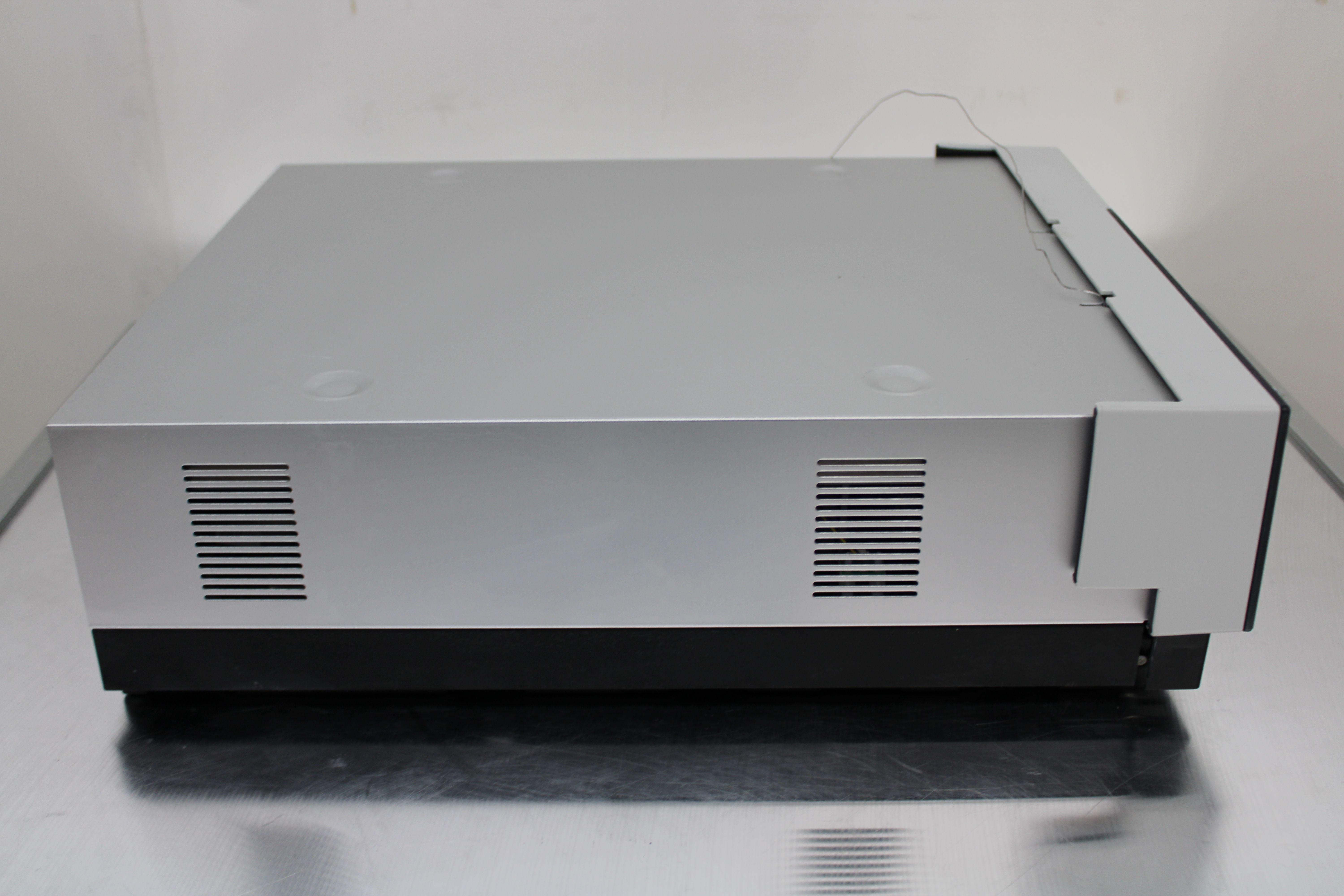 Thermo Dionex UltiMate VWD-3400RS Detector HPLC Chromatography 200Hz 4-Channel