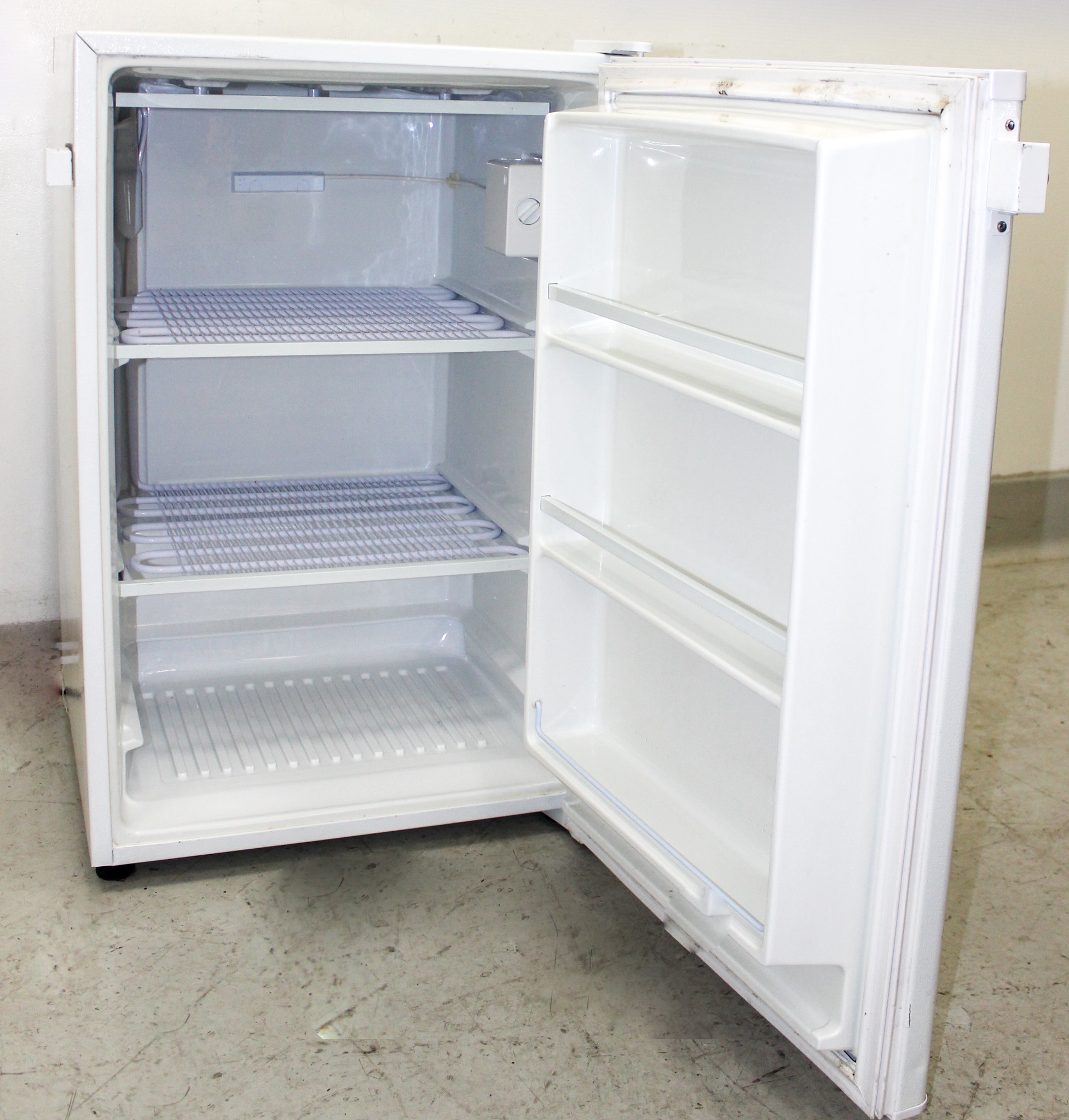 Summit FS60M-L All-Freezer 5.0 cu.ft. Manual Defrost Energy Efficient System