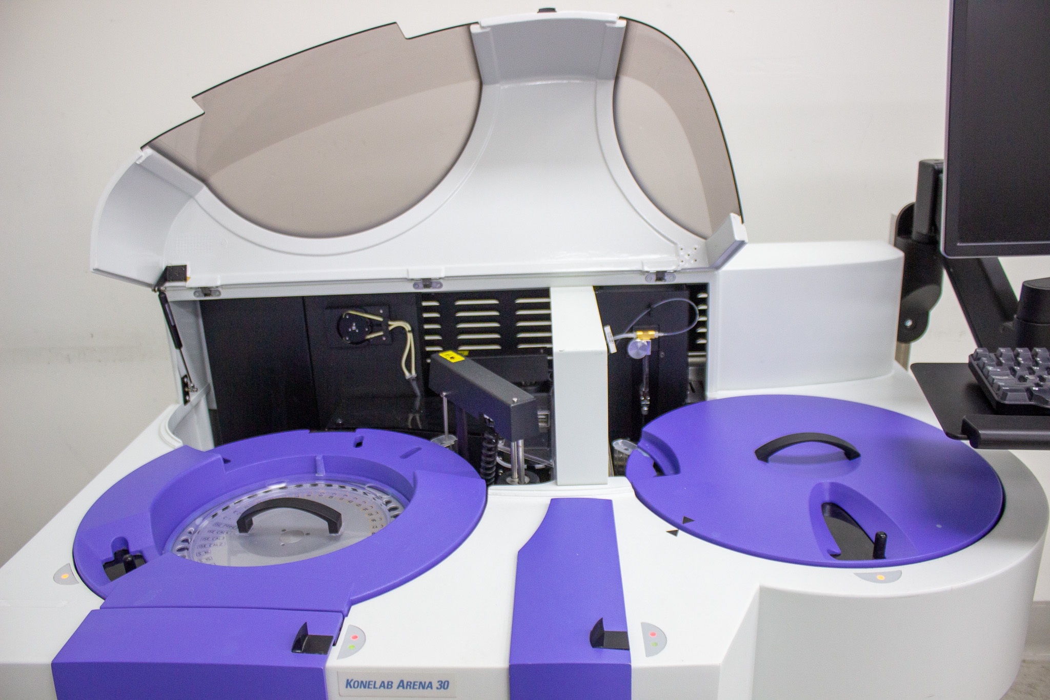 Thermo Konelab Arena 30 Photometric Analyzer, Food and Industrial Testing
