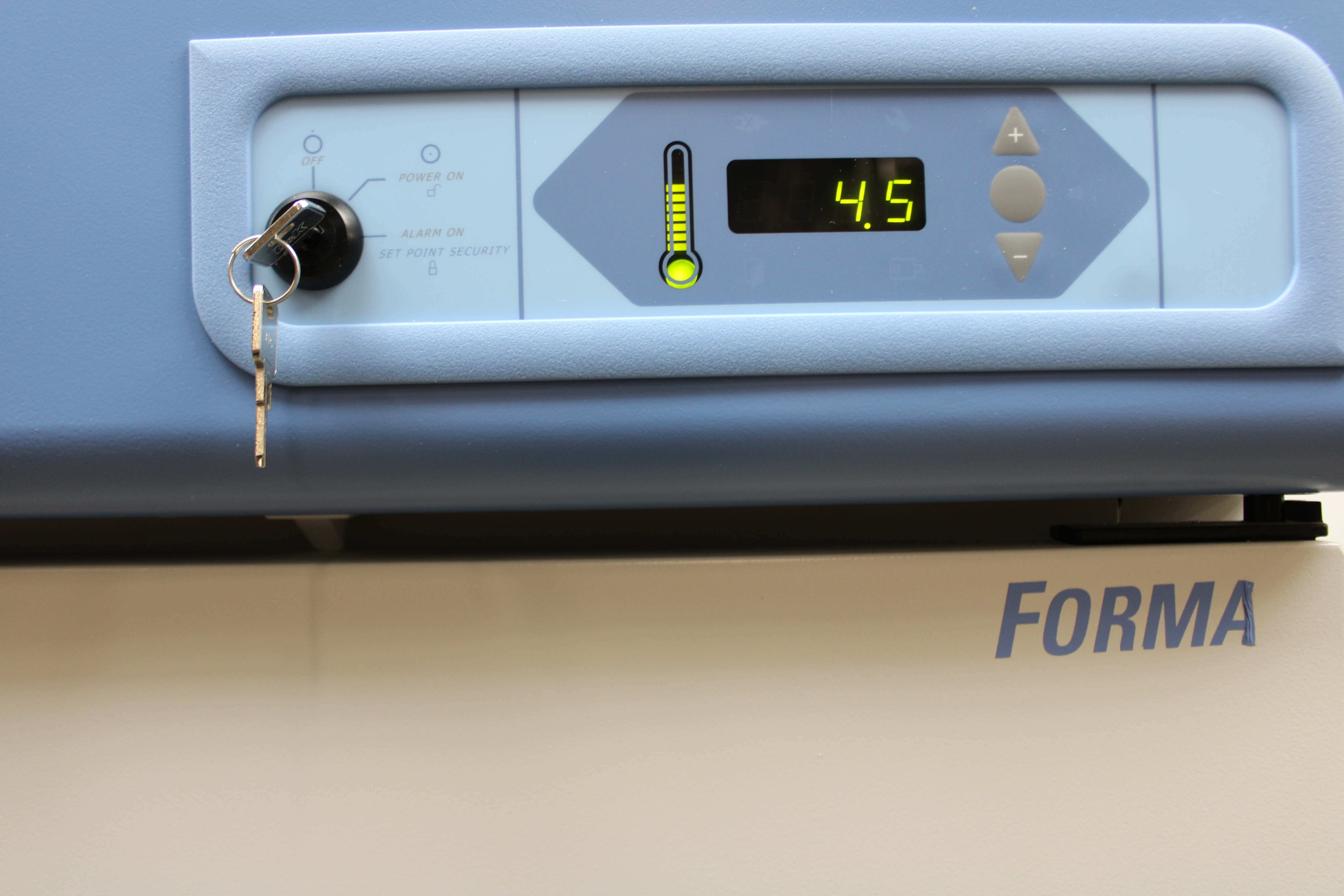 Thermo FORMA FRGL1204V Refrigerator 11.5 CU FT 230V 50Hz Euro Plug Used