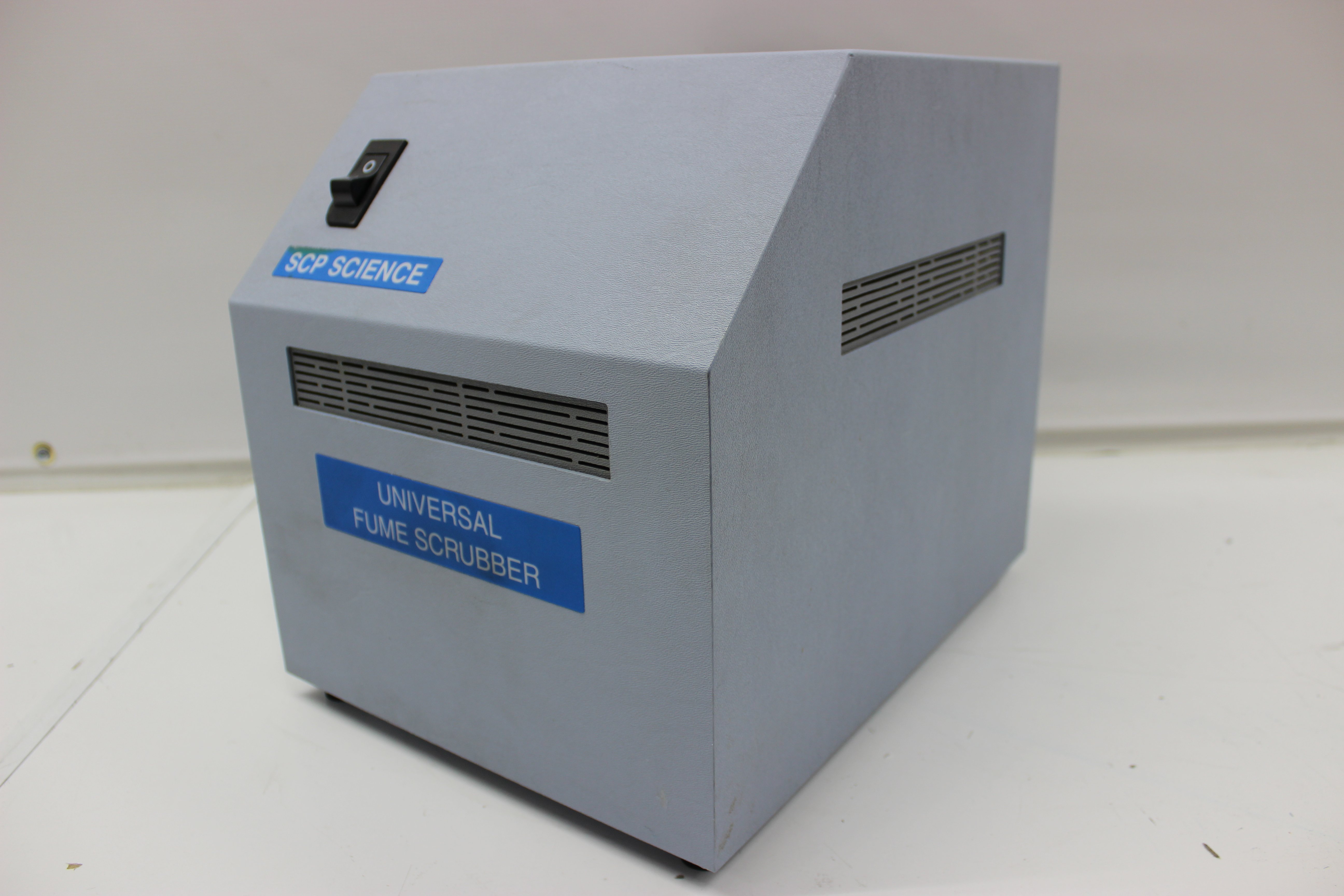 SCP Universal Fume Scrubber, Hood, Up to 98% Fume Reduction, Used, No Computer