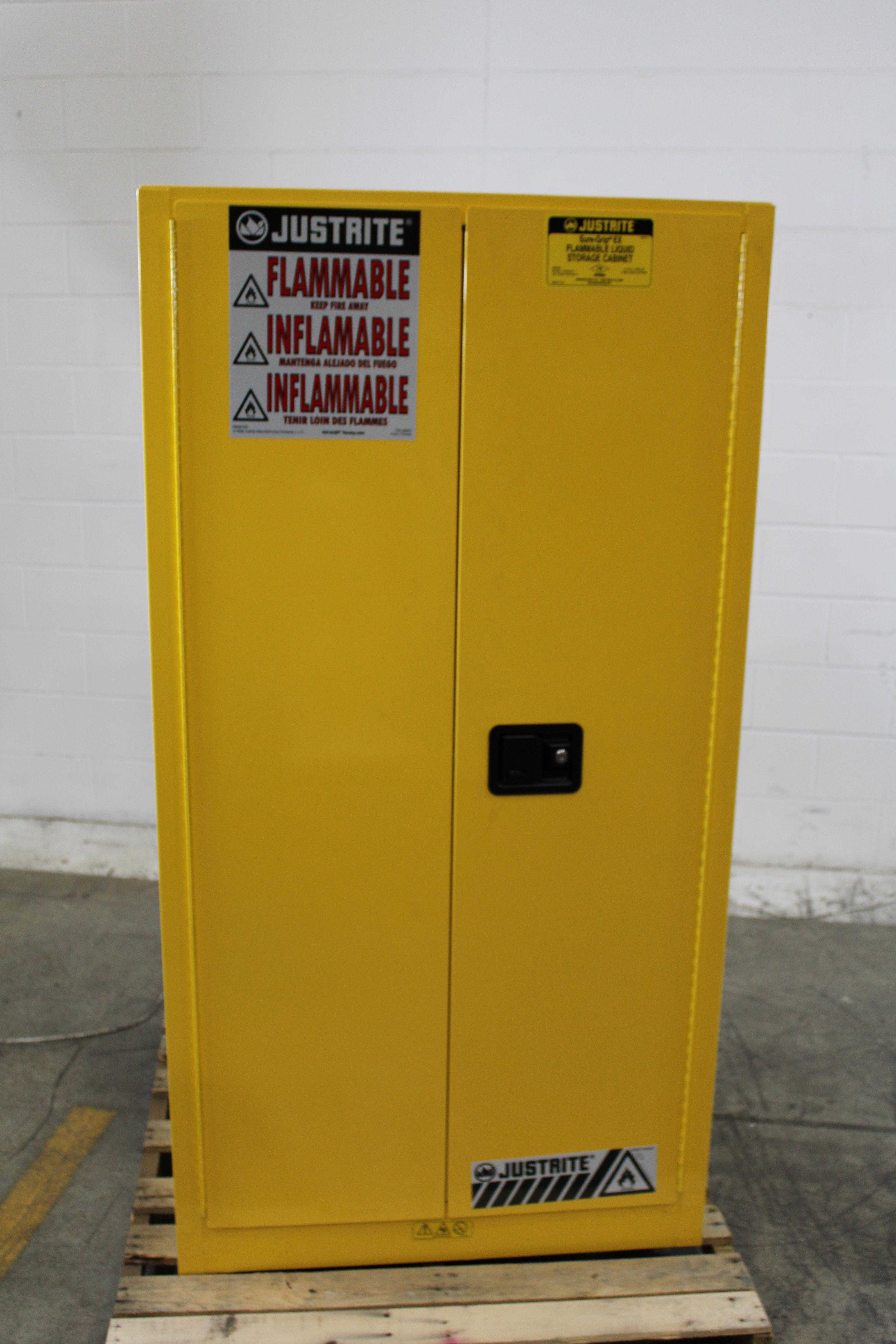 Justrite 896000 Flammable Cabinet 60 Gallon Fire-Resistant Dual Door Unit