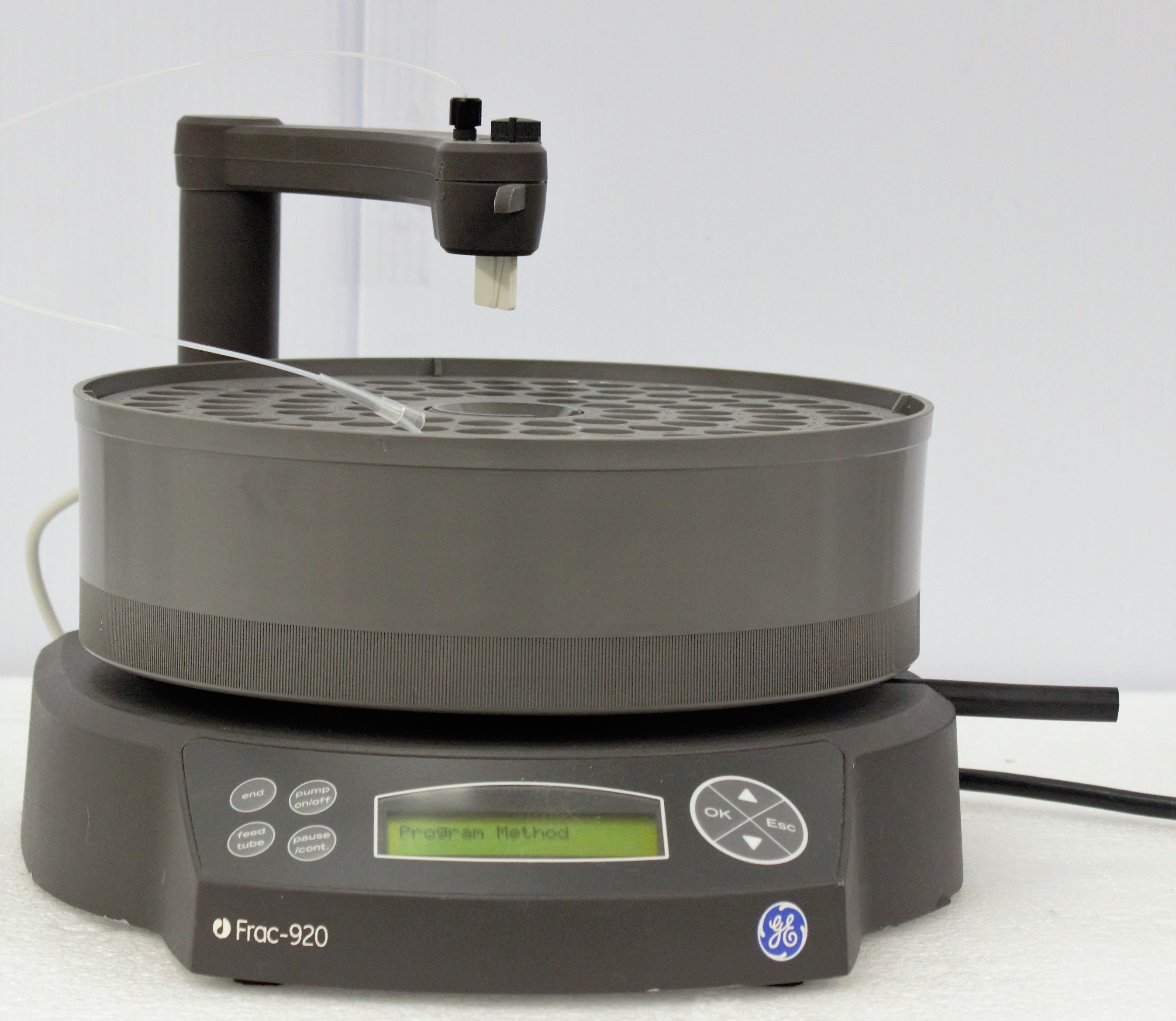 GE Akta Frac-920 Fraction Collector for Chromatography Laboratory Use