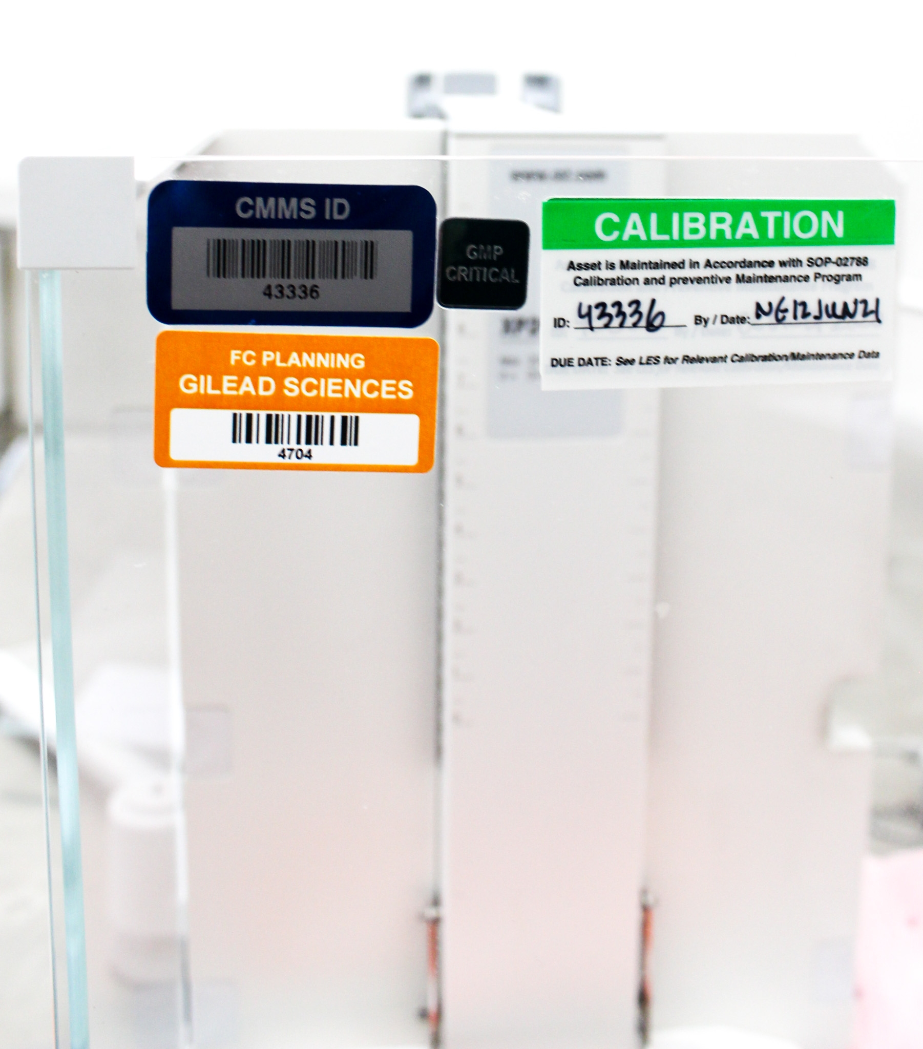 Mettler Toledo XP205 Analytical Balance with RS232 Bluetooth 0.01mg Readability