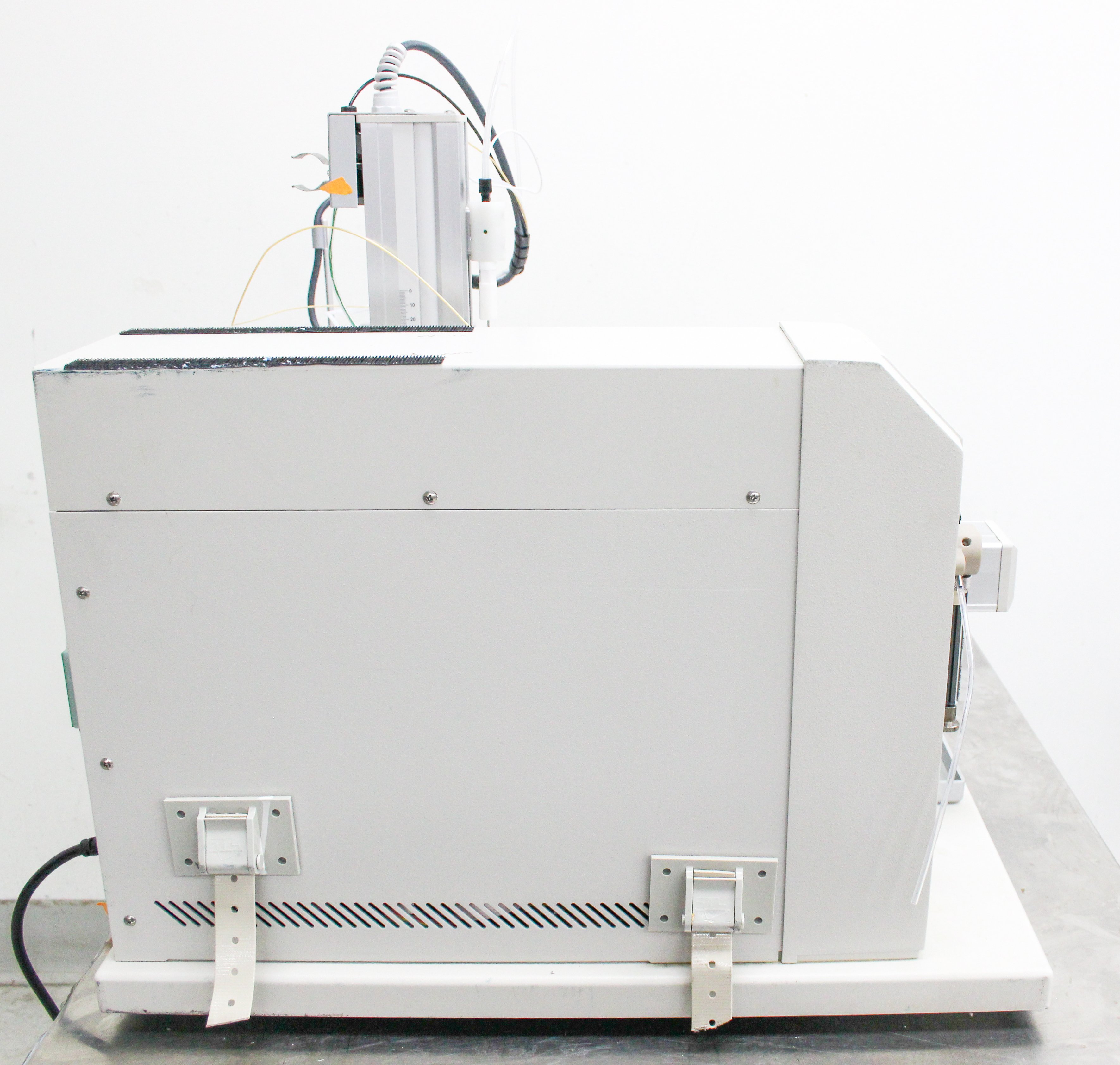 Gilson Nebula 215 Automated Liquid Handler w/ 819 Injection Module 50Hz