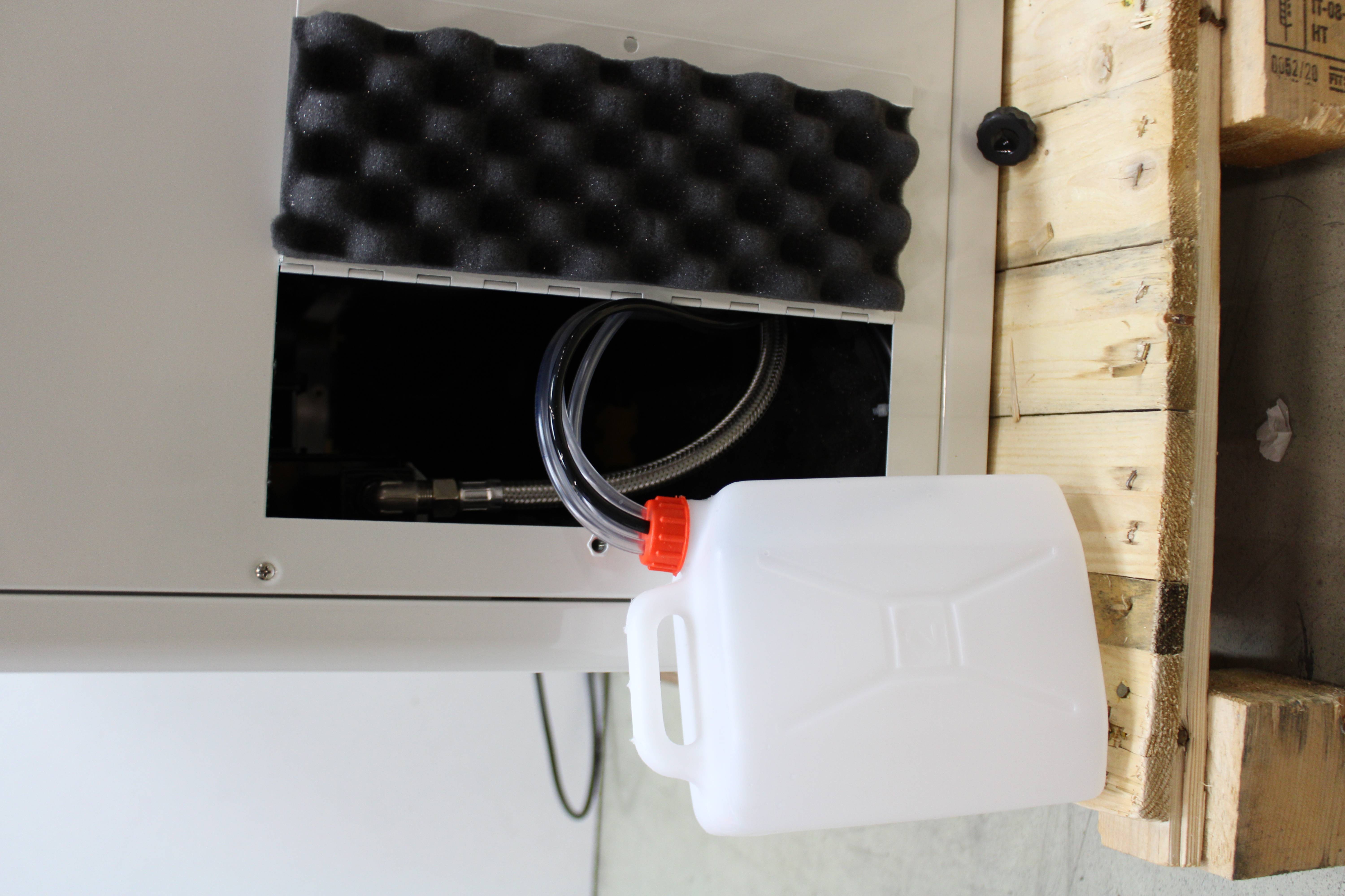 Werther International 2/50/379D Oil-Less Compressor Quiet 56 dB/A 230V