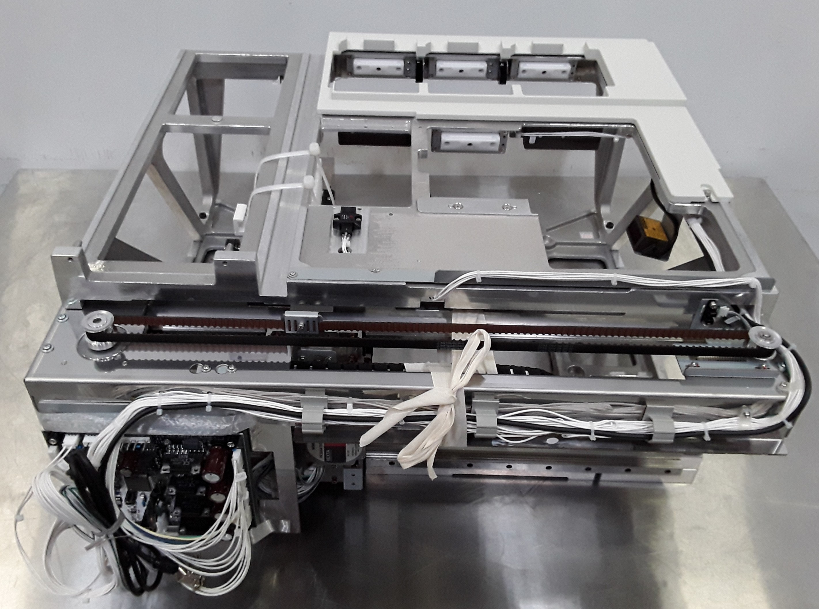 Hitachi 625-0291 Autosampler Assembly for DNA Sequencing - Parts Only