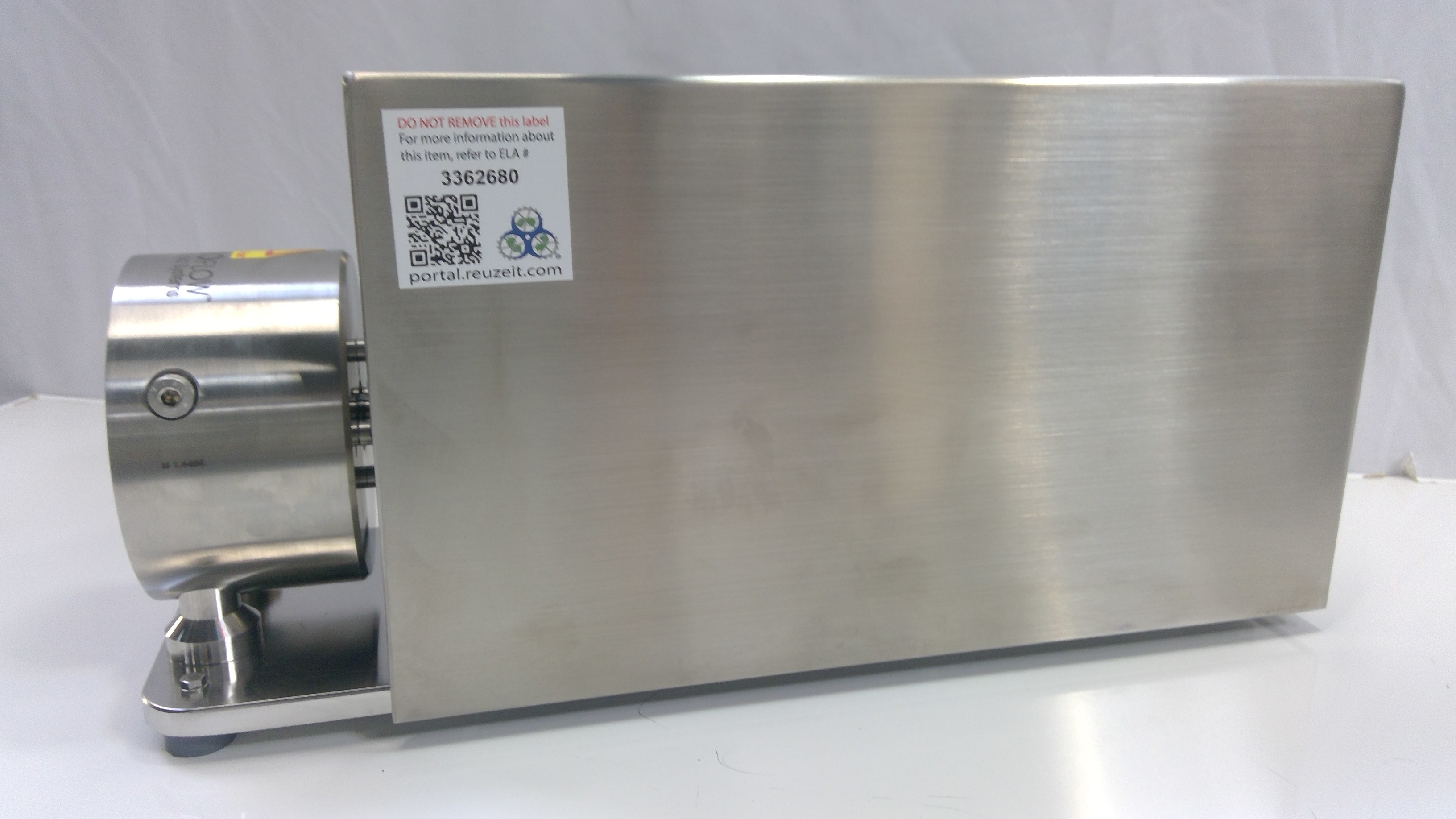 Quattroflow PQ12RMMGO5-A Specialty Pump System for Pharmaceutical Applications
