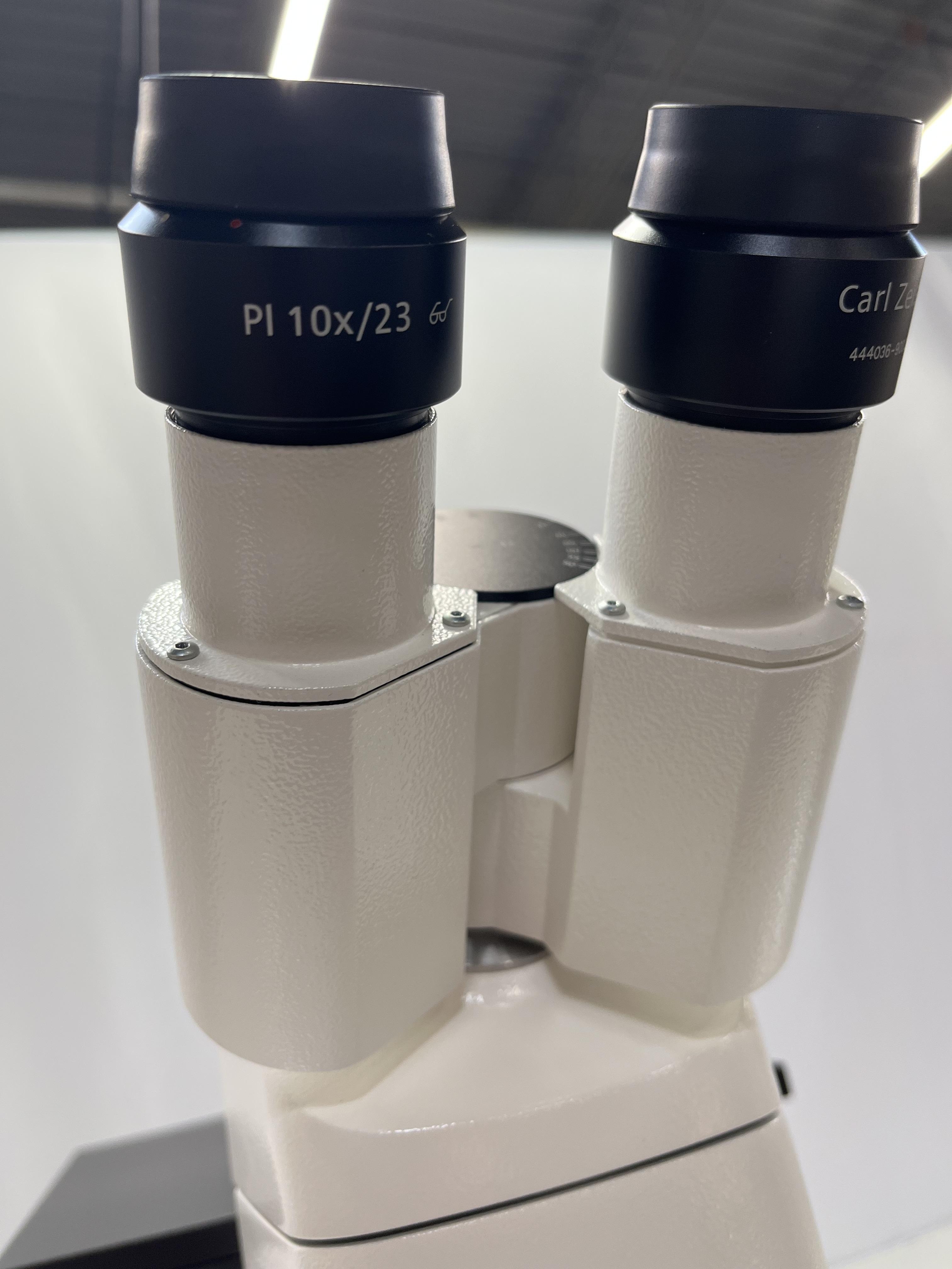 Zeiss Axio Vert.A1 Microscope Inverted 10x/20x Objectives 240V