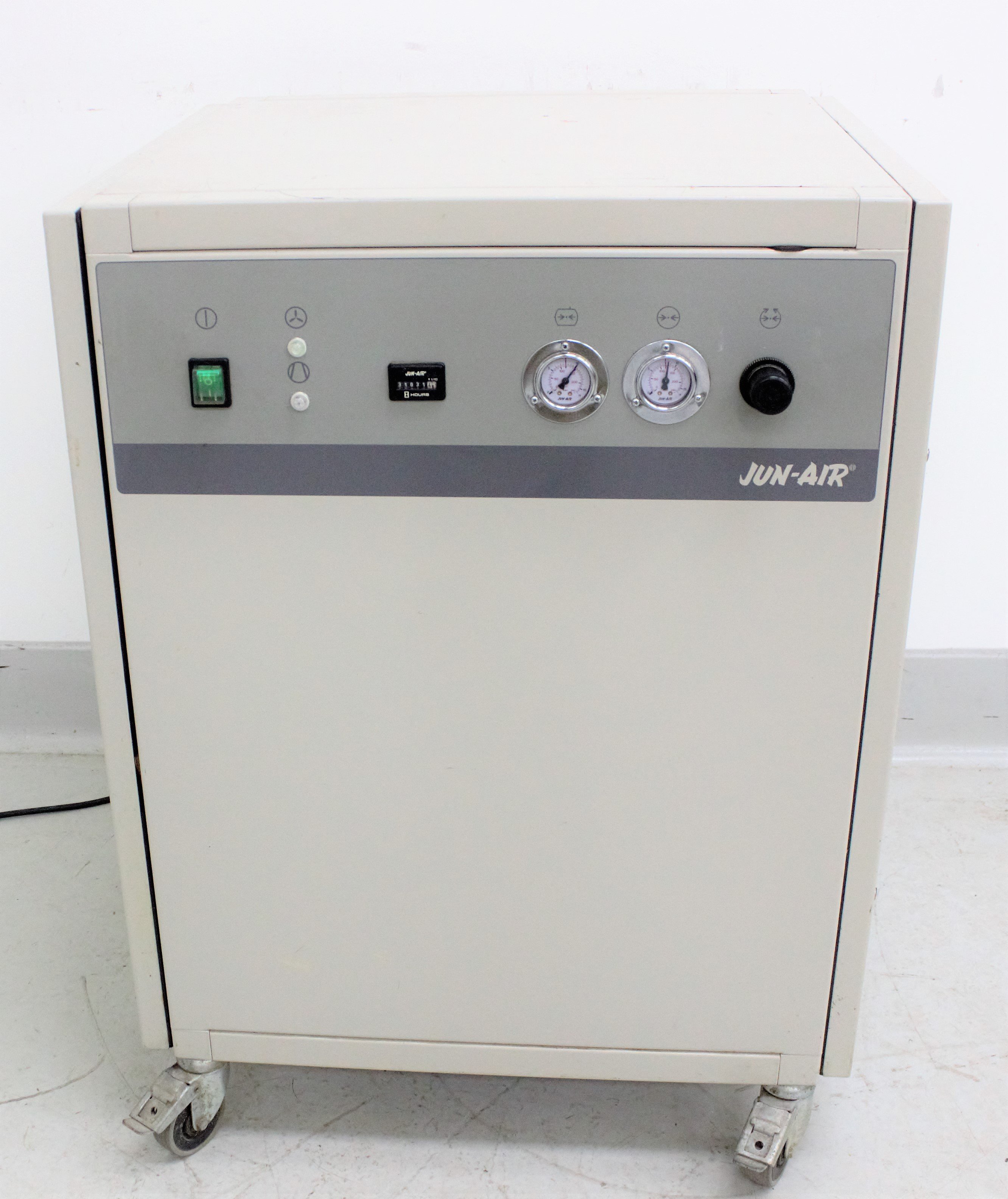 Jun-Air 2000 Air Compressor Facility Cabinet Unit 6.6gal 120psig Oil-Free Quiet