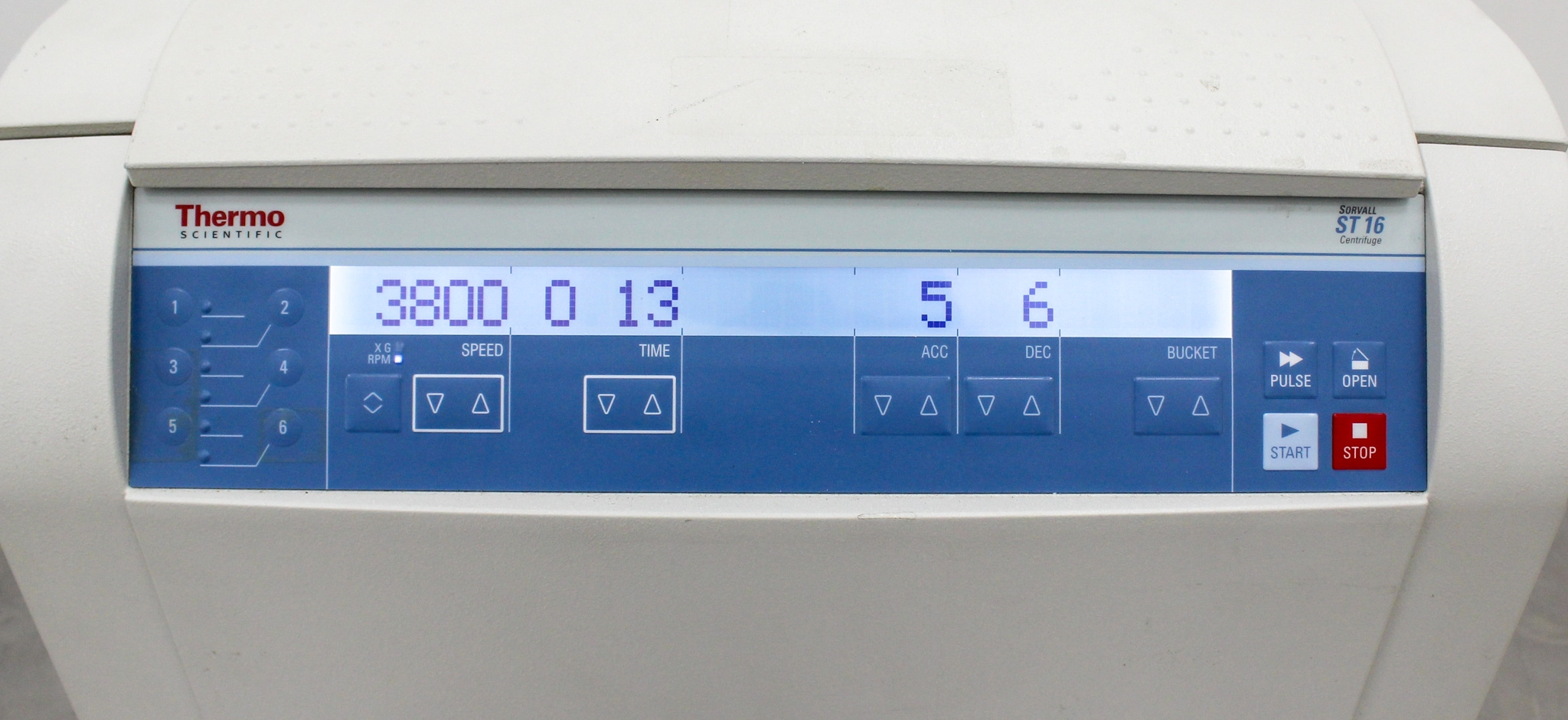 Thermo Sorvall ST 16 Benchtop Centrifuge 120V w/ Rotor Cell/Clinical Use