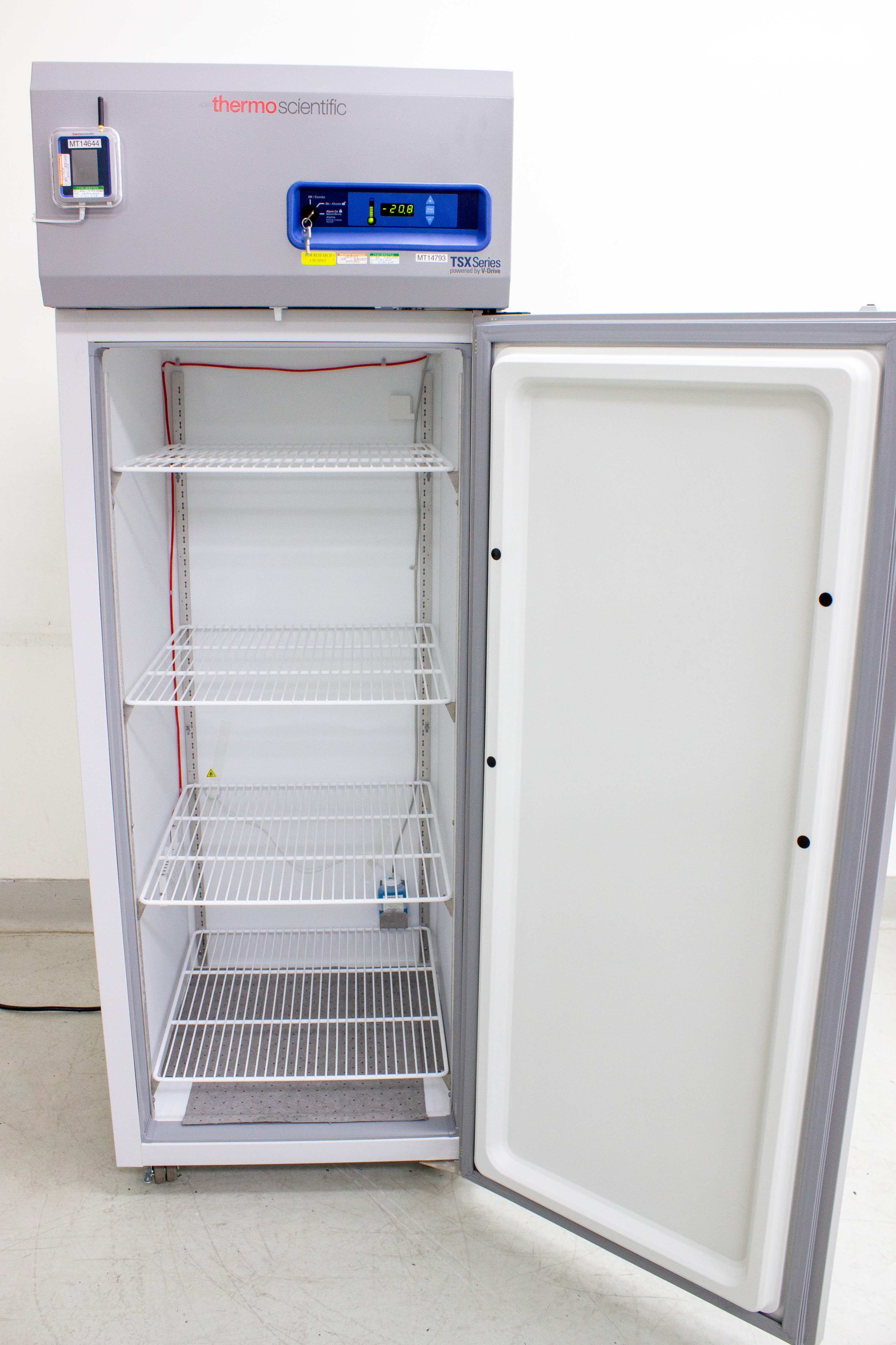 Thermo TSX2320FA Lab Freezer -20C Performance 650L Energy-Efficient Used
