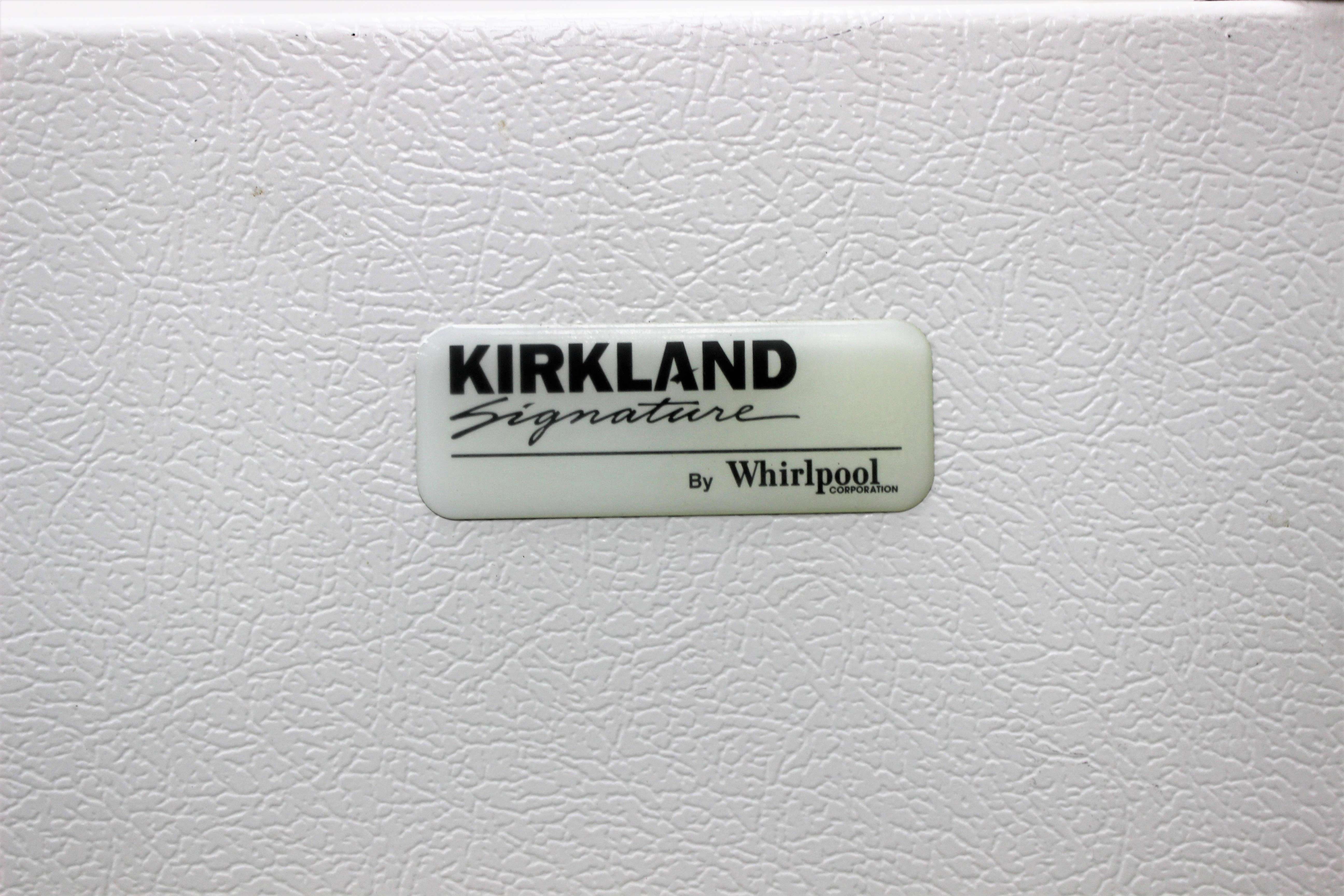Kirkland ST14CKXSQ00 Refrigerator/Freezer Combo 18 cu ft with LED