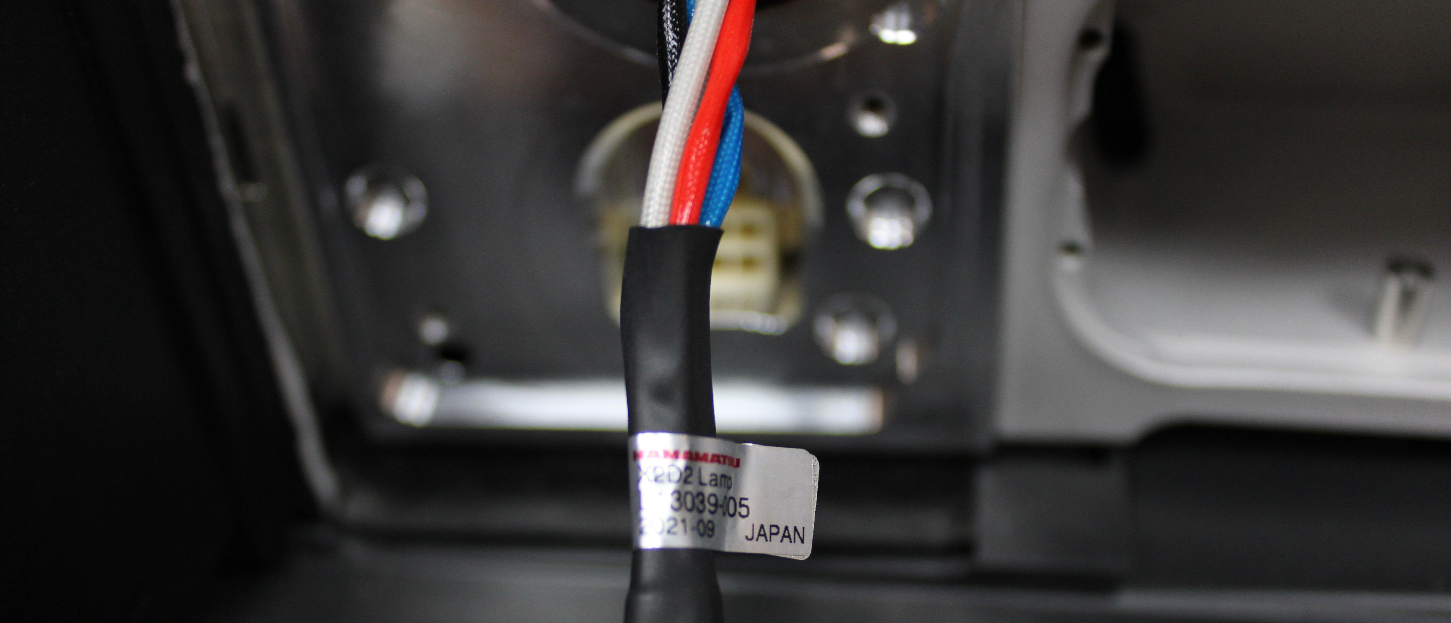 Thermo VH-D10-A Diode Array Detector For Parts Needs Repair 240V 2014