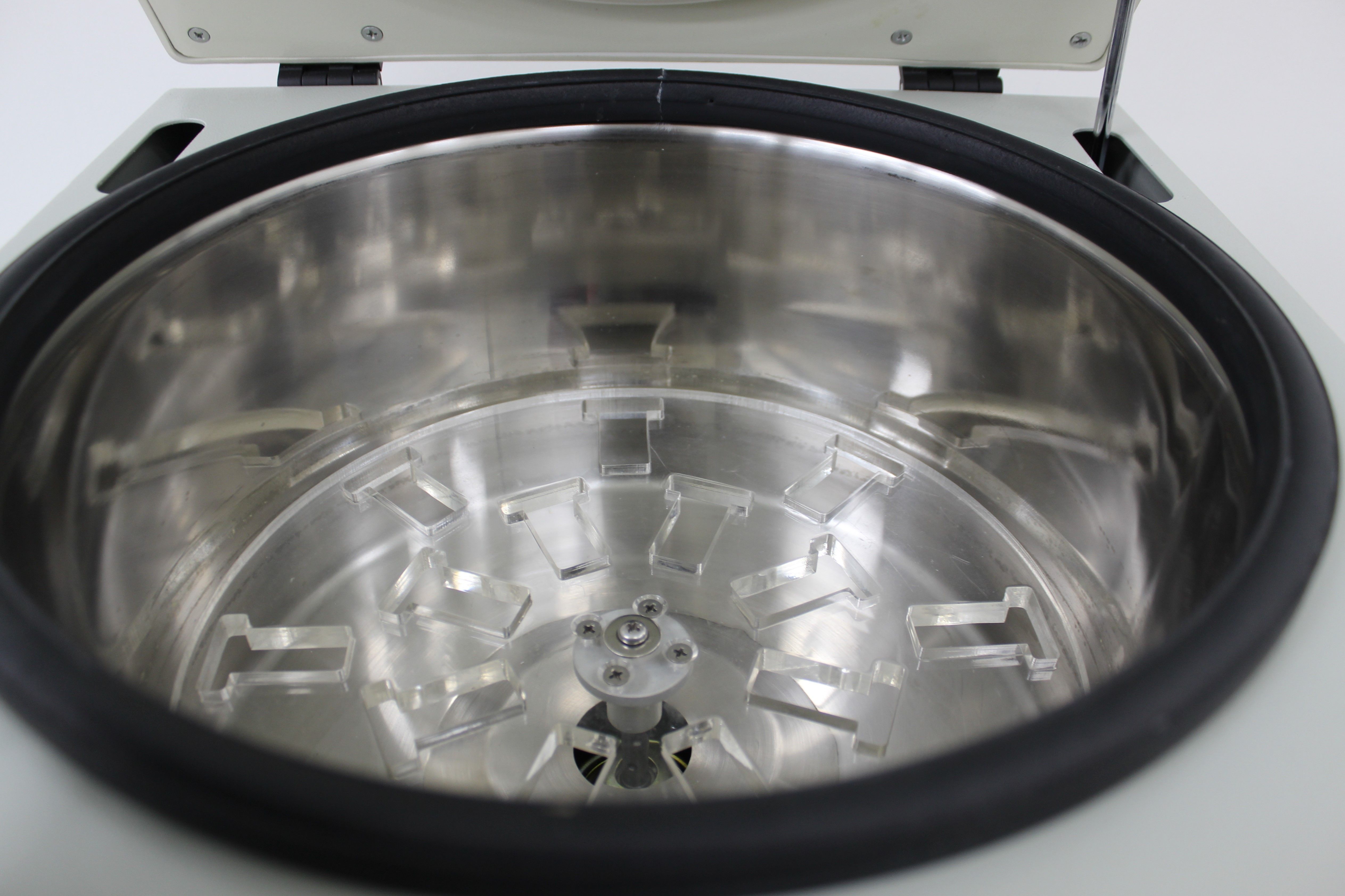 Hunan TDL-4ZB Benchtop Centrifuge Microprocessor Control LCD 4000 RPM Used