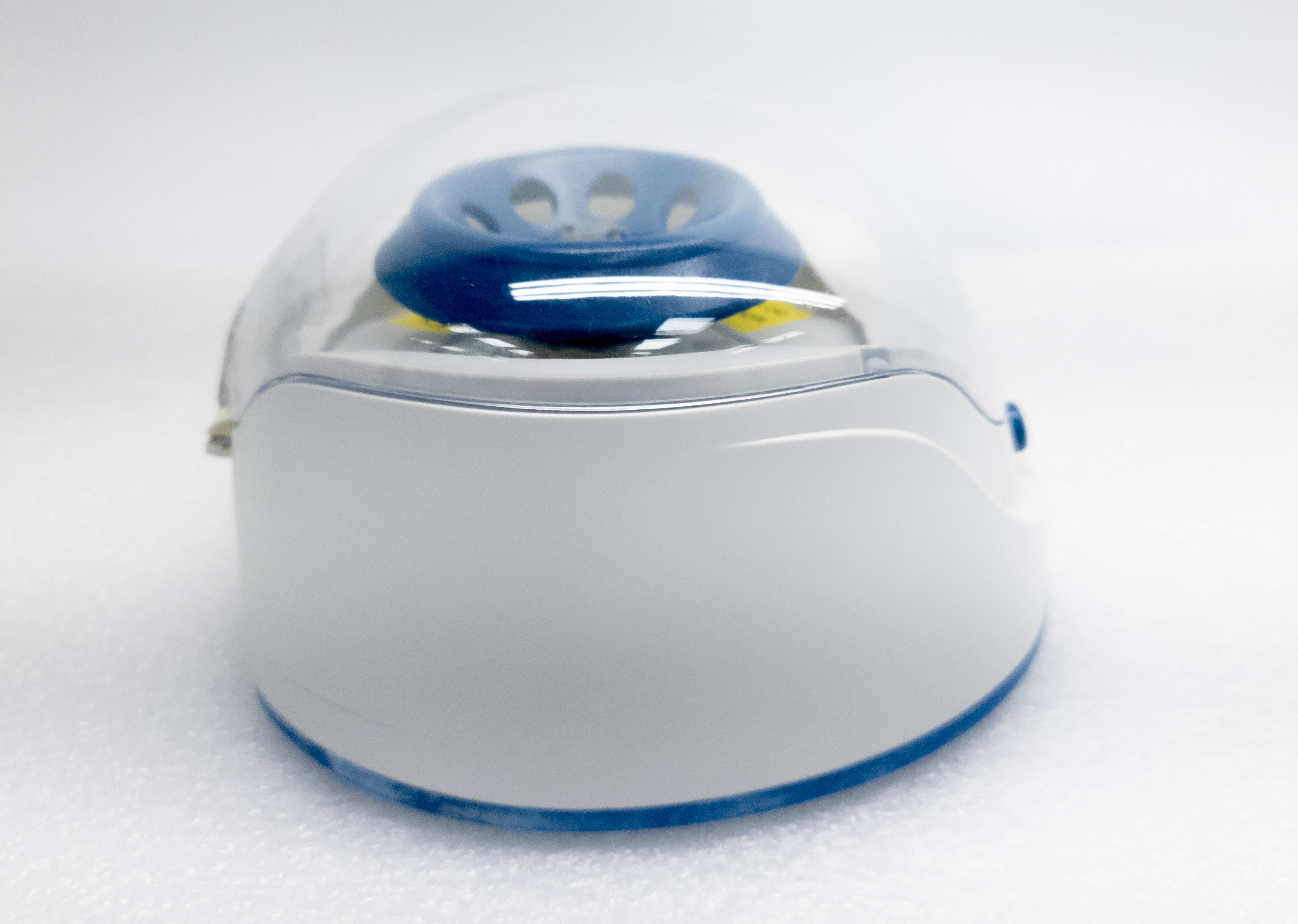 VWR C0803 Benchtop Microcentrifuge 7500 RPM 3200xg Quick-Release Rotor