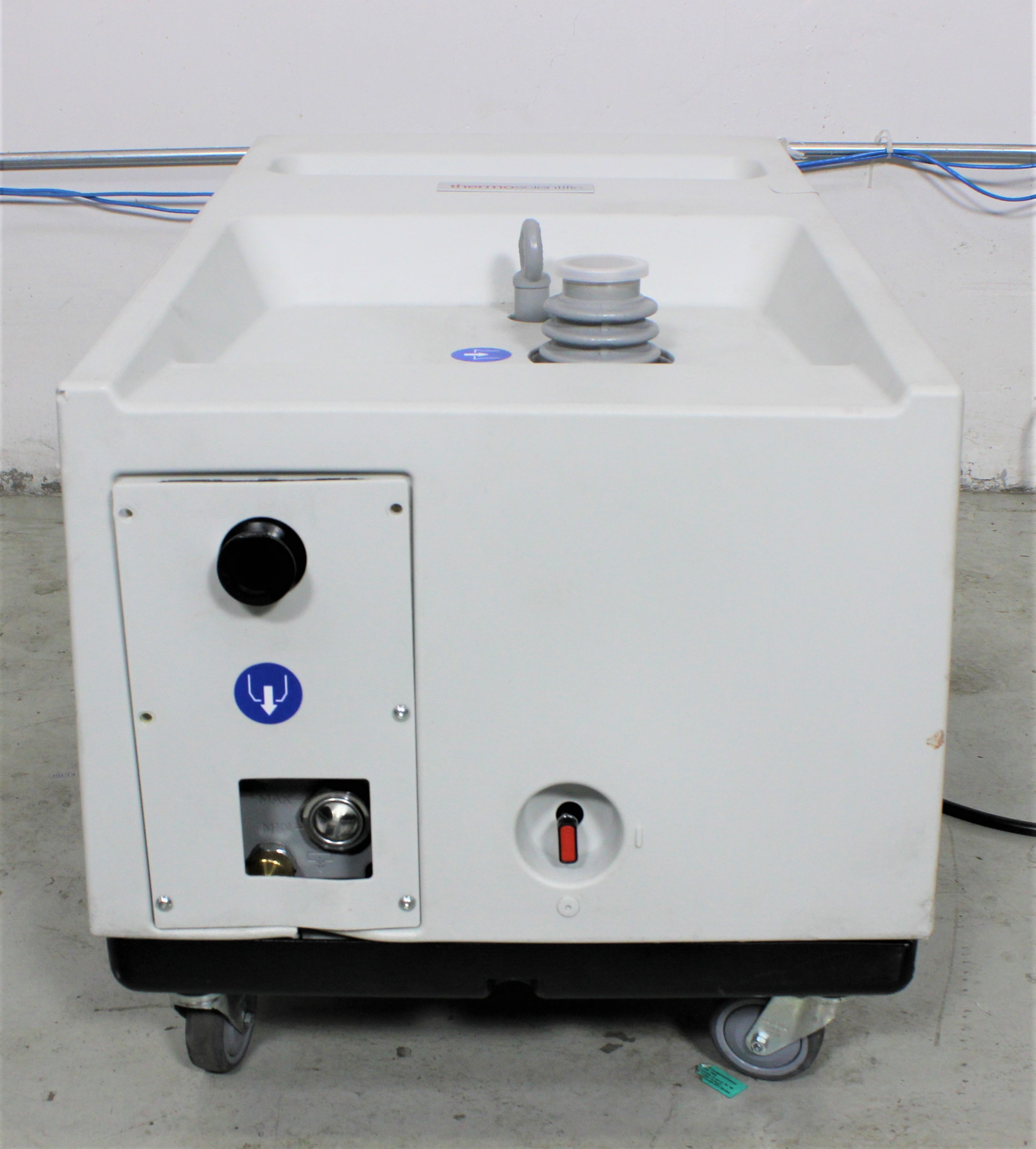 Agilent X3702 64100 Vacuum Pump - Rotary Vane, Single Stage, 120/220V