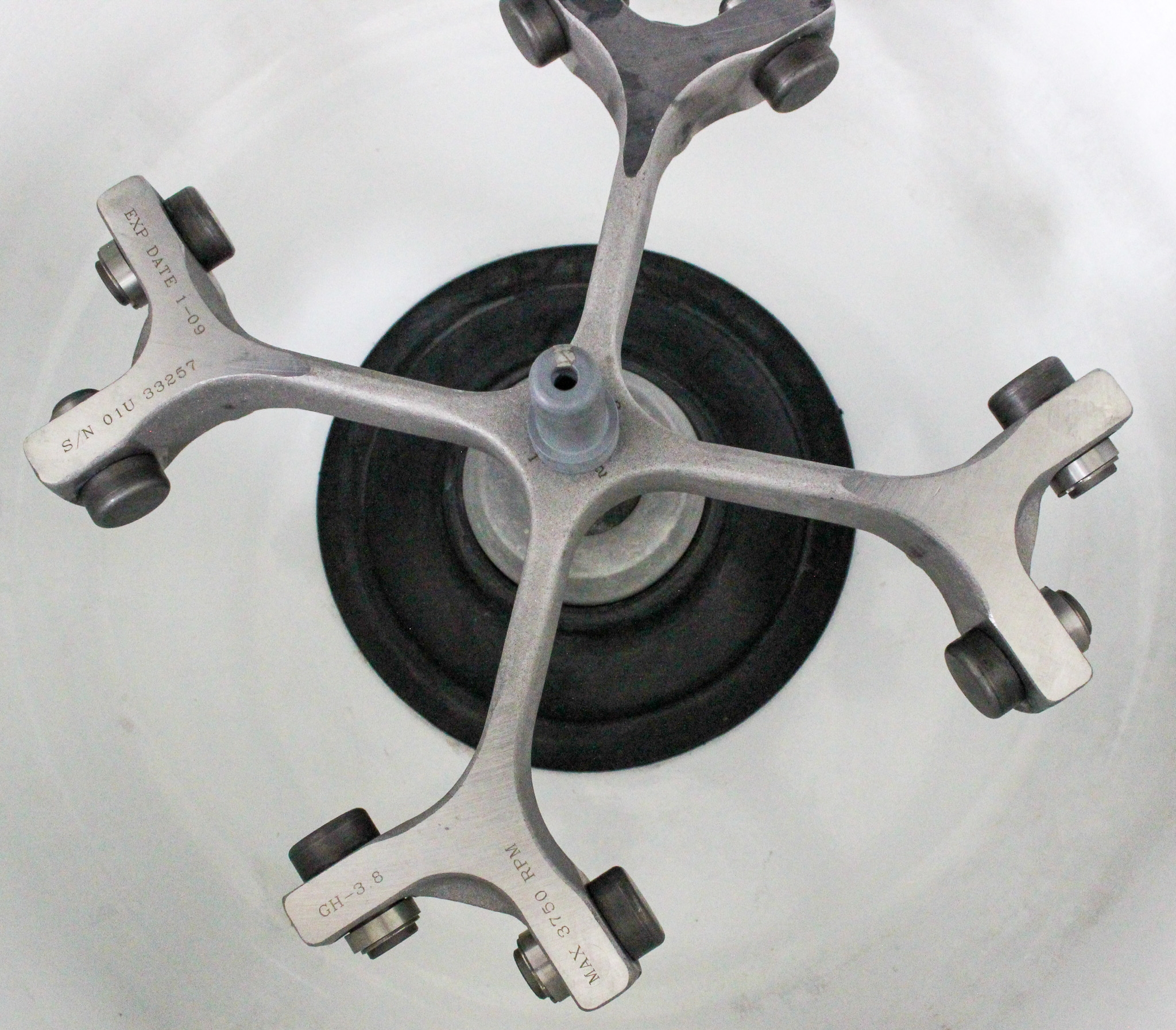 Beckman GS-6R Benchtop Centrifuge -10C Refrigerated 5642g 3L Capacity