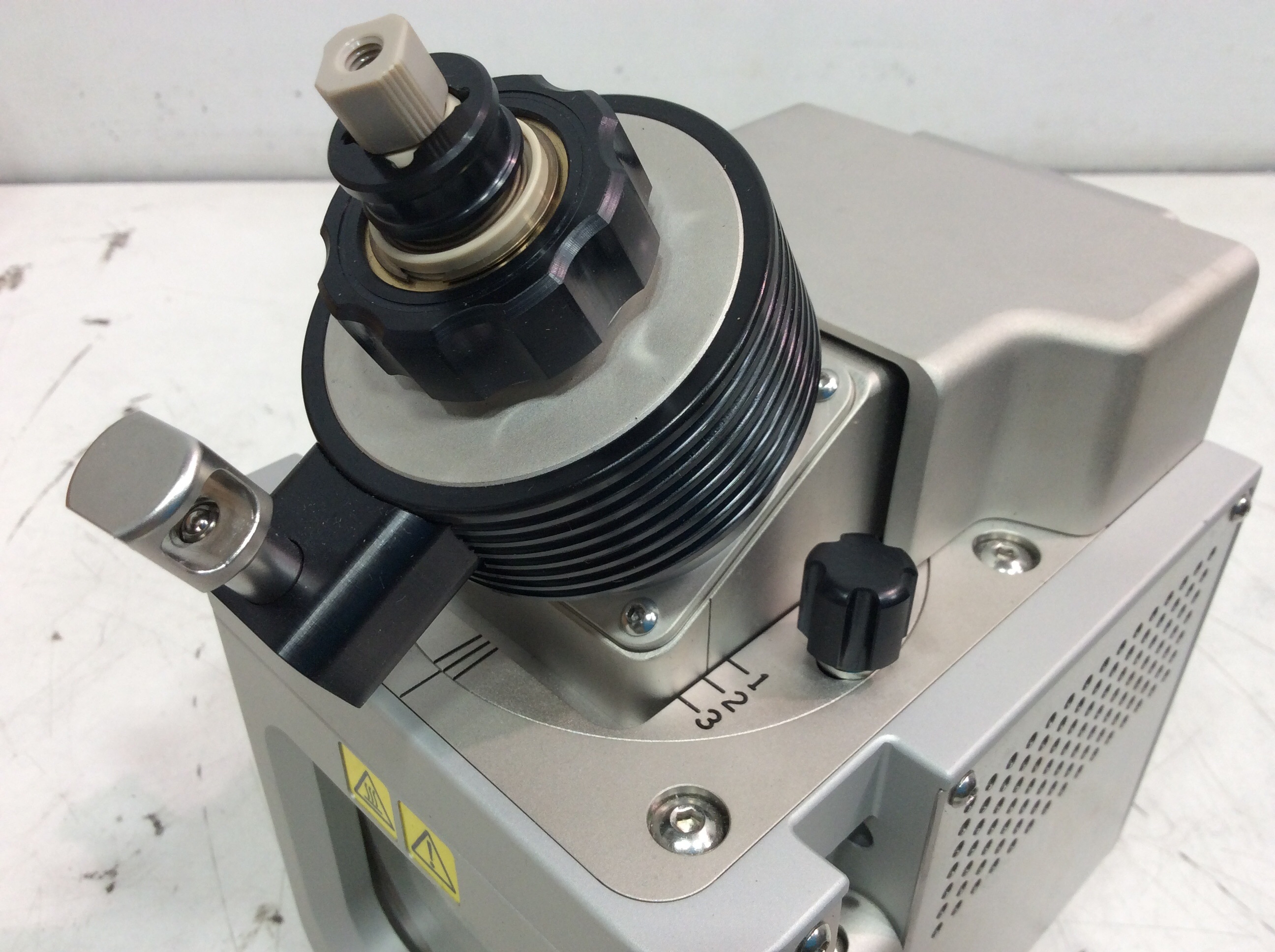 KQ Source Combi Nozzel Multi-Axis Mass Spectrometry Source 13.0lb USA