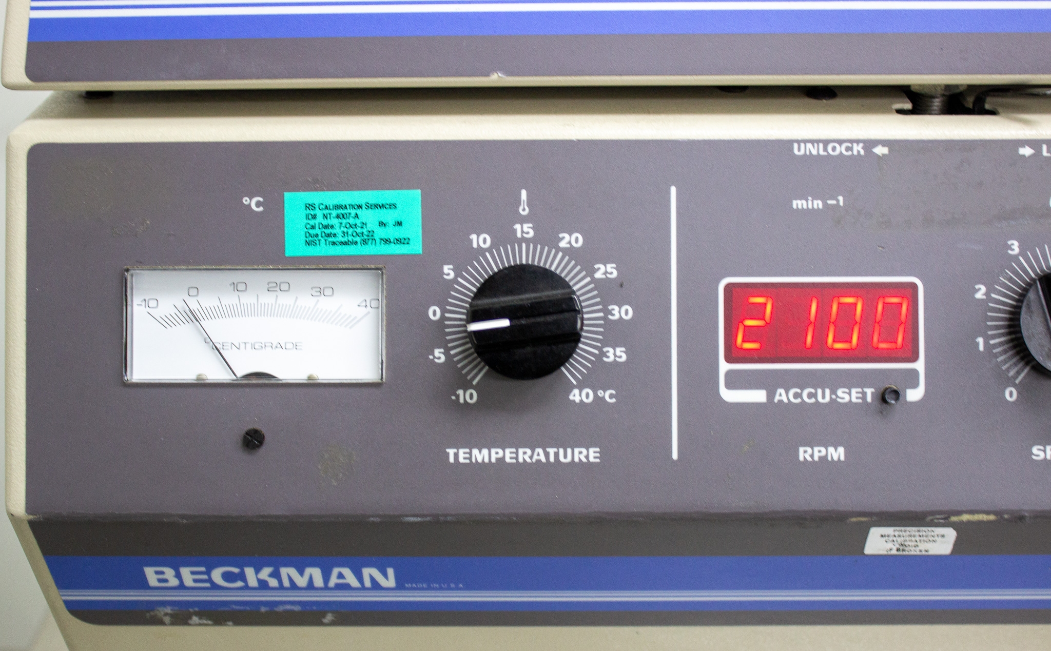 Beckman GS-6R Refrigerated Benchtop Centrifuge 8,000 RPM -10C to +40C