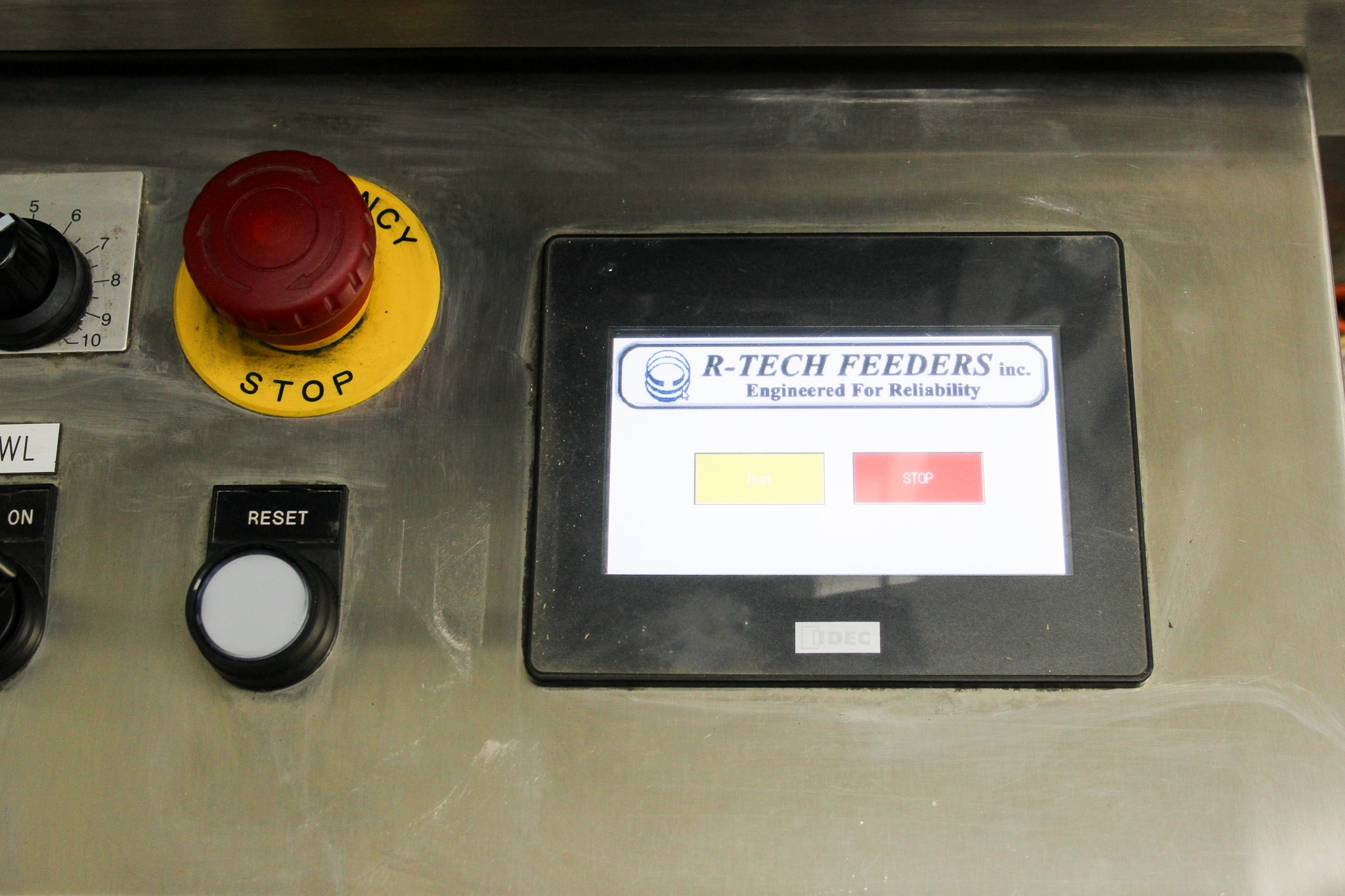 R-Tech 15-110AC-FC-B-H-CS Vibratory Bowl Feeder w Hopper 1000+ Units/Min