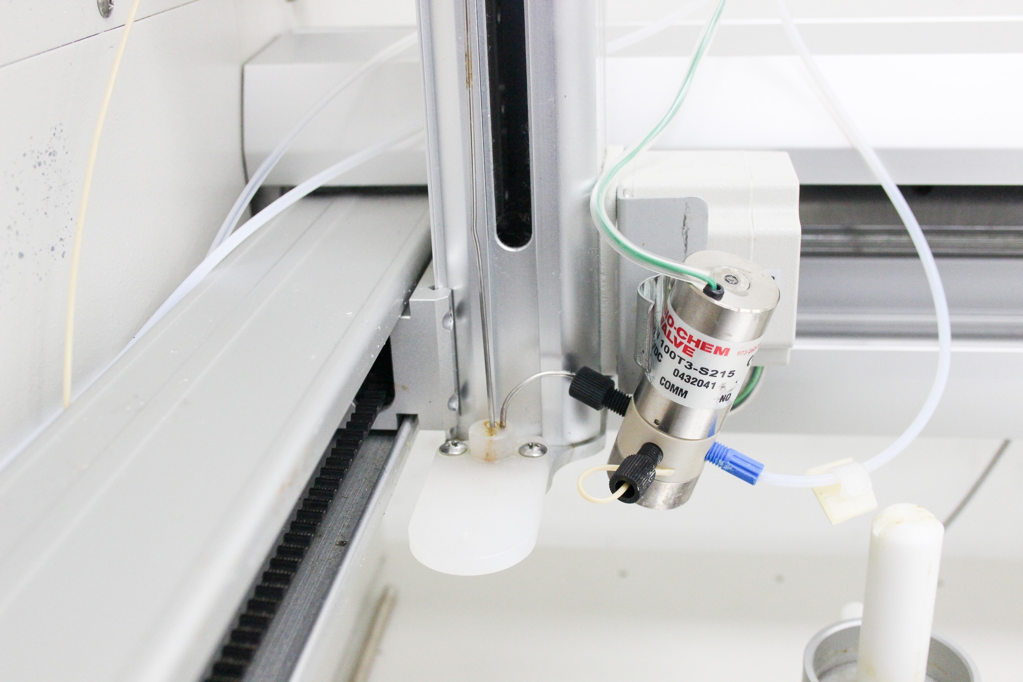 Gilson Nebula 215 Automated Liquid Handler w/ 819 Injection Module 50Hz