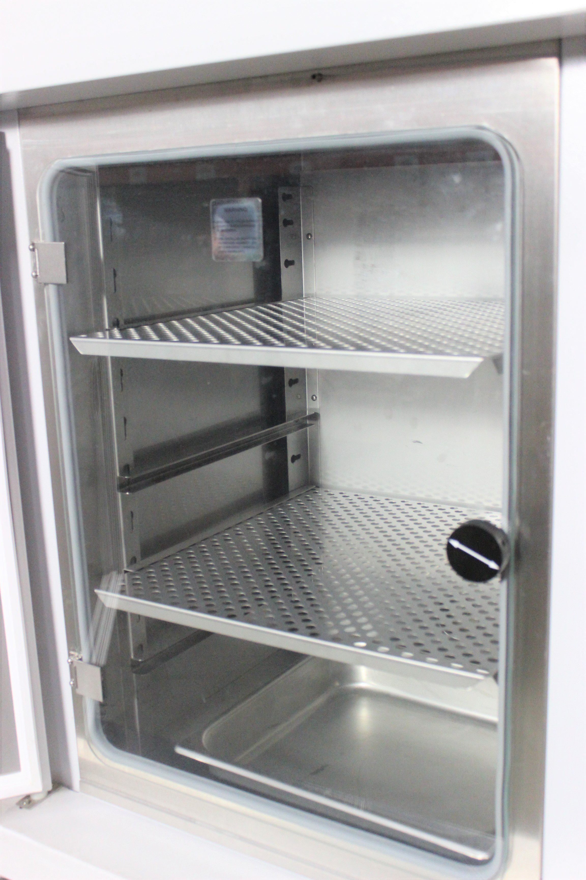 Hotpack CO2 Incubator 305741 for Cell Biology & Pharma: 5.4 cu ft, LED Display