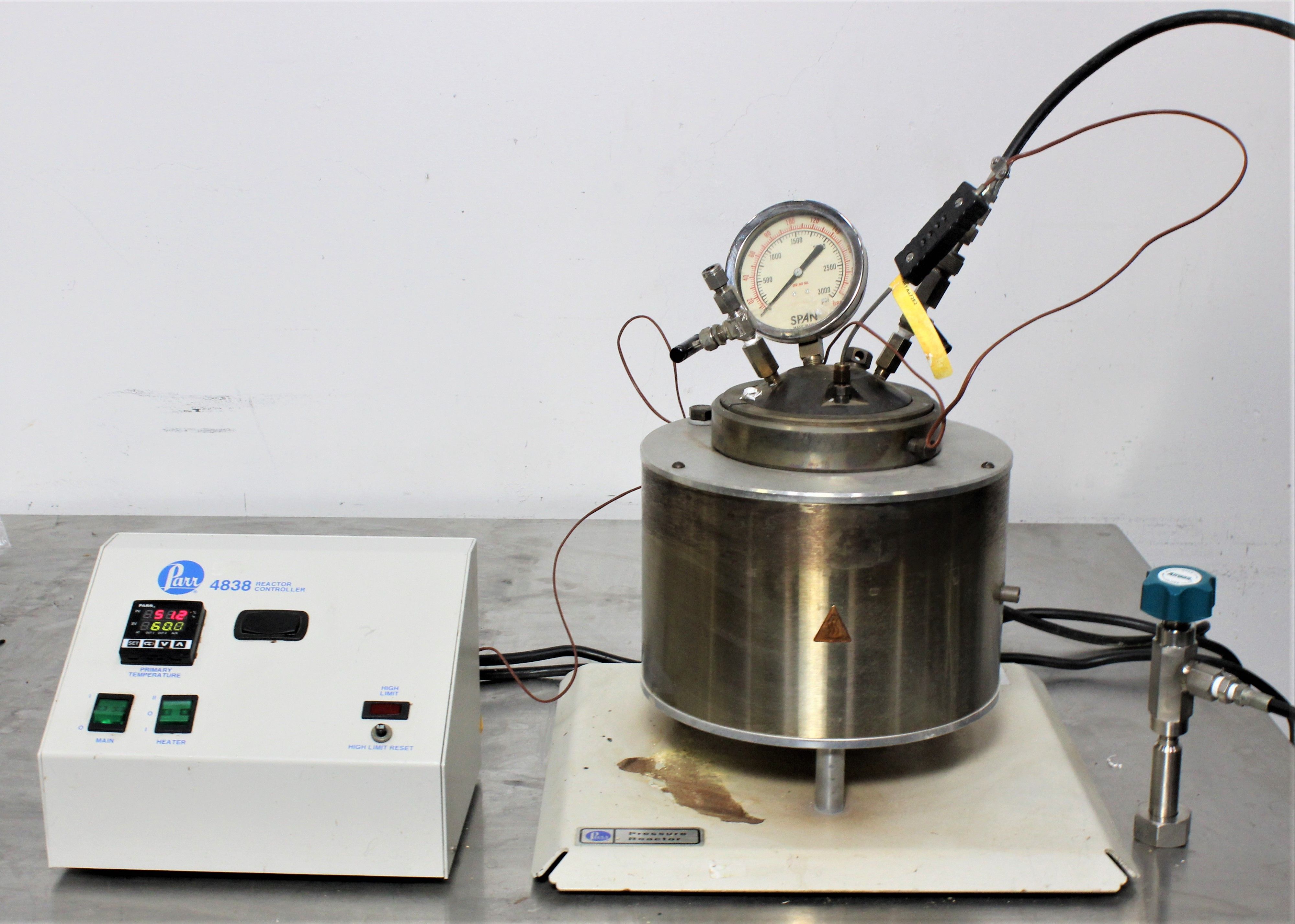 PARR 4913 4838 Temperature Controller Chemistry Controller Fair Used