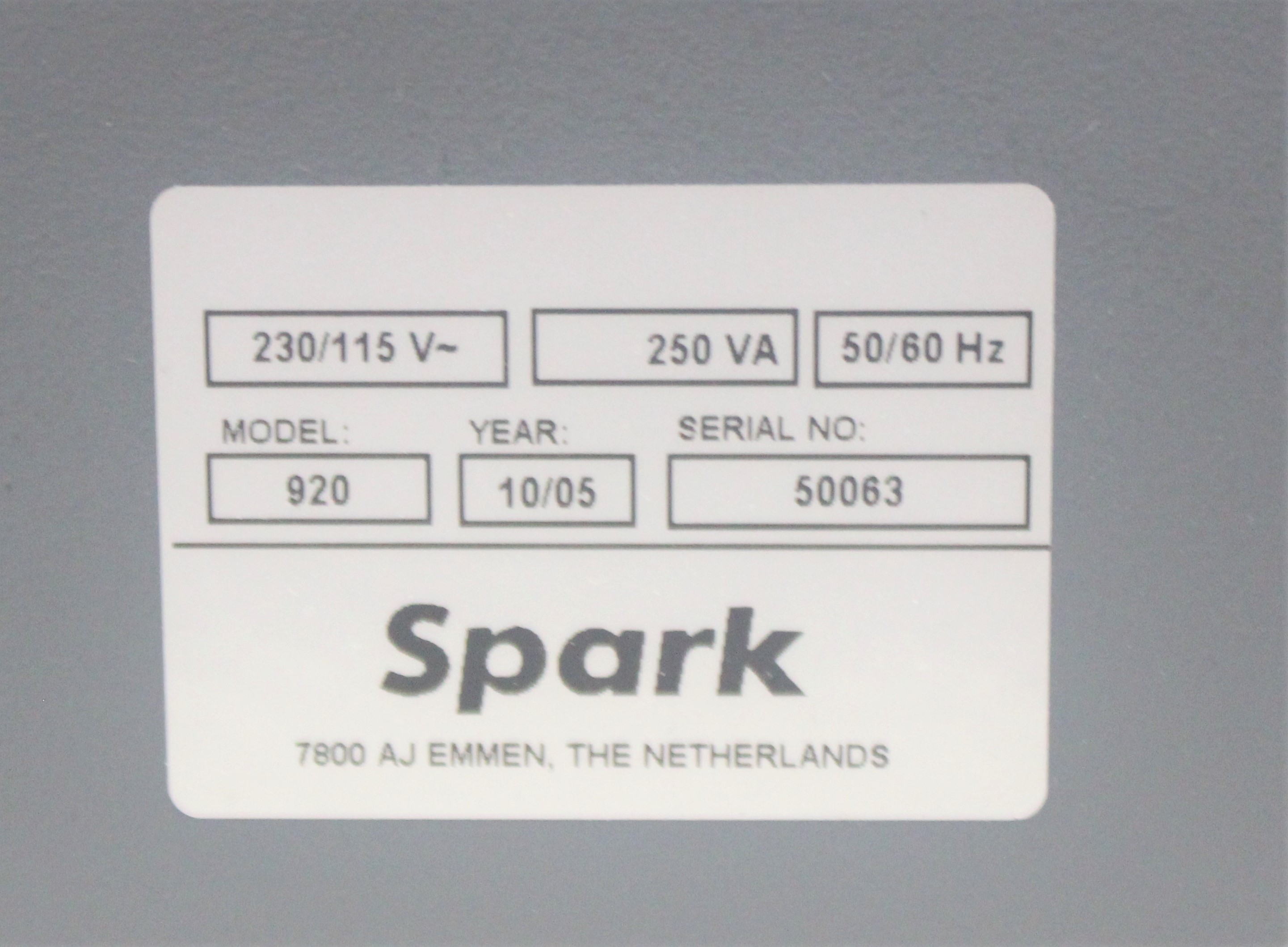 Eksigent NanoLC-2D 920 HPLC System for Automated 2D Peptide Separations