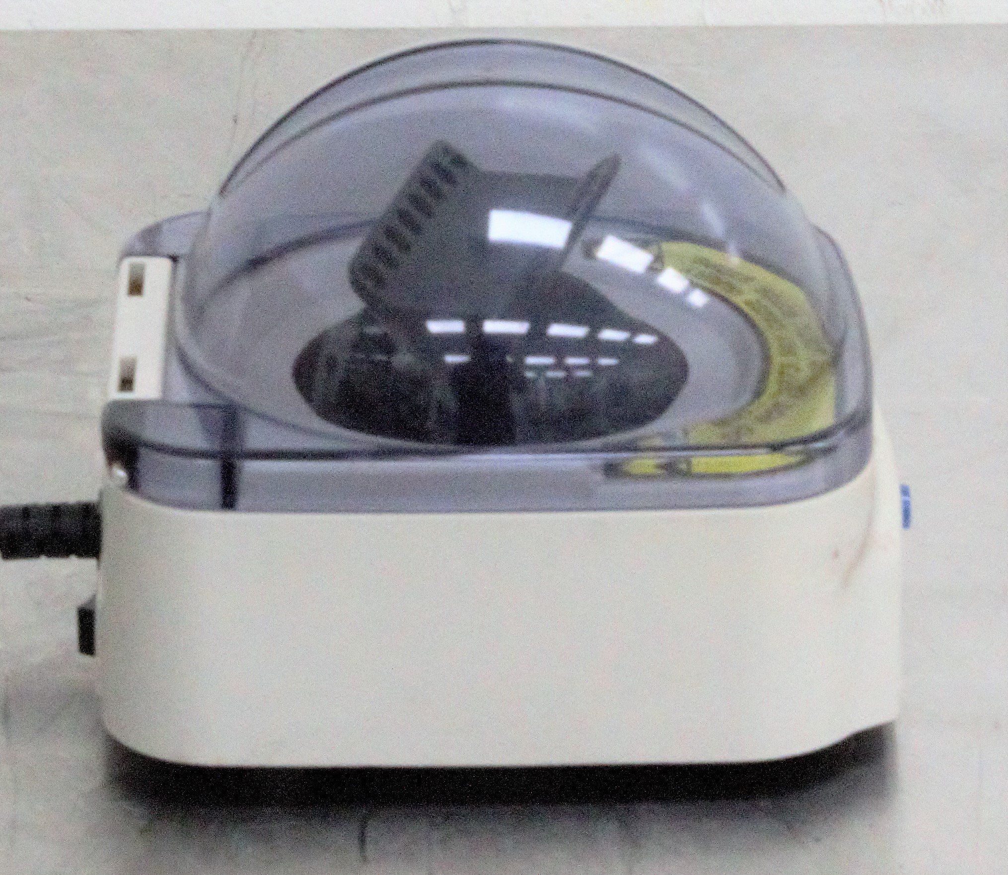 VWR C1213 Galaxy Mini Centrifuge 6000 RPM Compact Personal Centrifugation