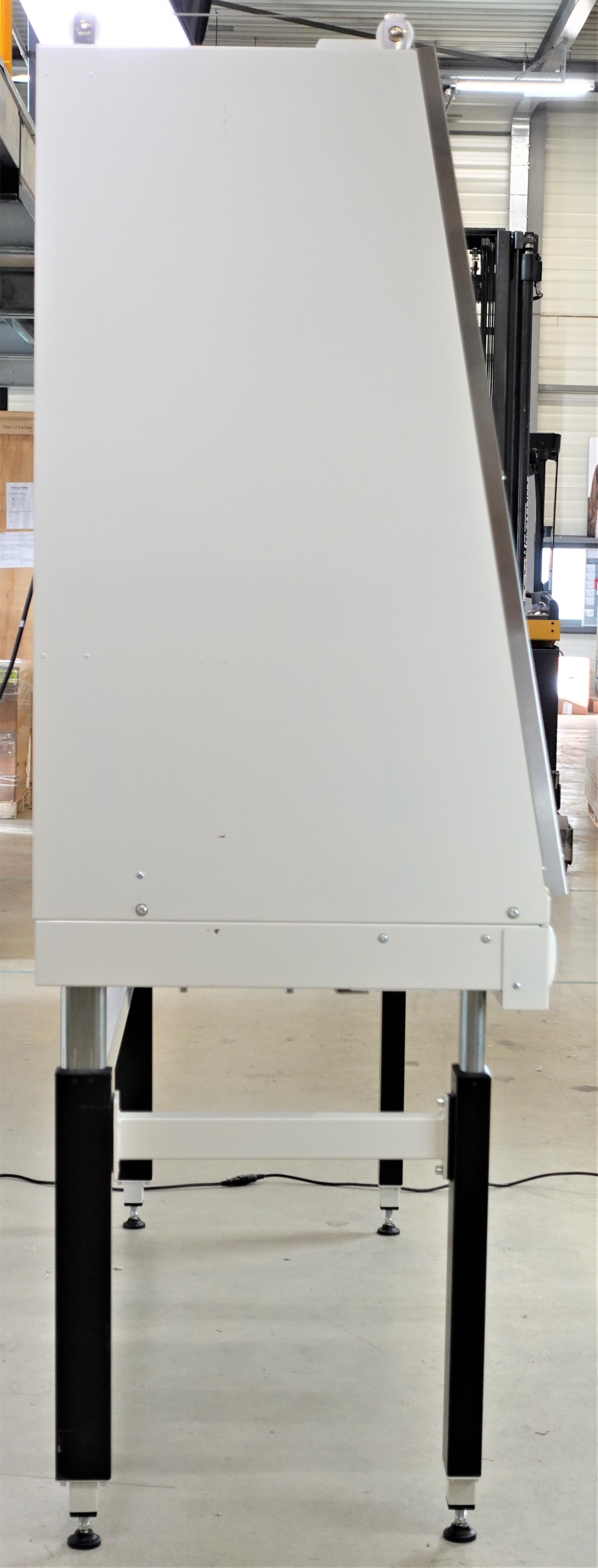 Kojair VKV-18 Fume Hood Protection System Slanted Window 230V 50/60Hz