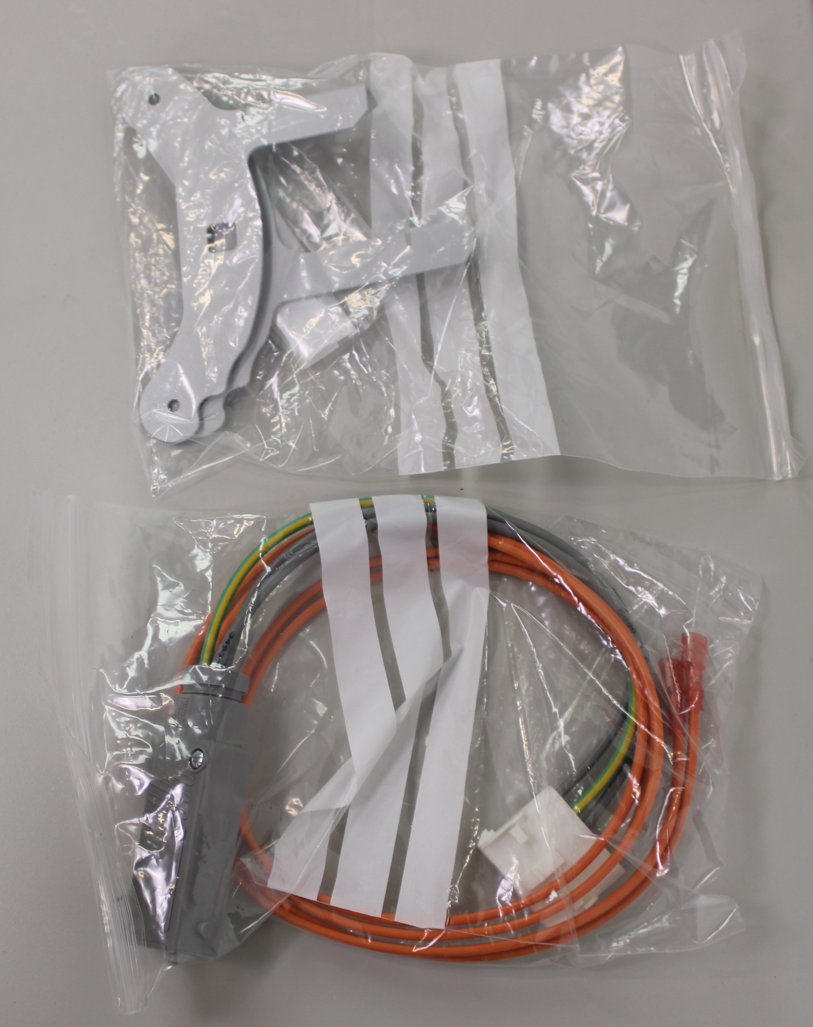 Thomas 2755TGHI52/48-221 Air Compressor For Labs and Industrial Use 240V 50/60Hz