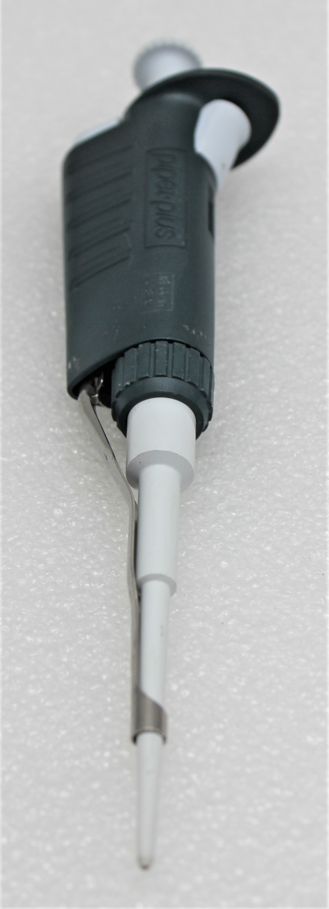 Rainin Pipet-Plus R20 Pipette Single Channel 2-20L Precision Used