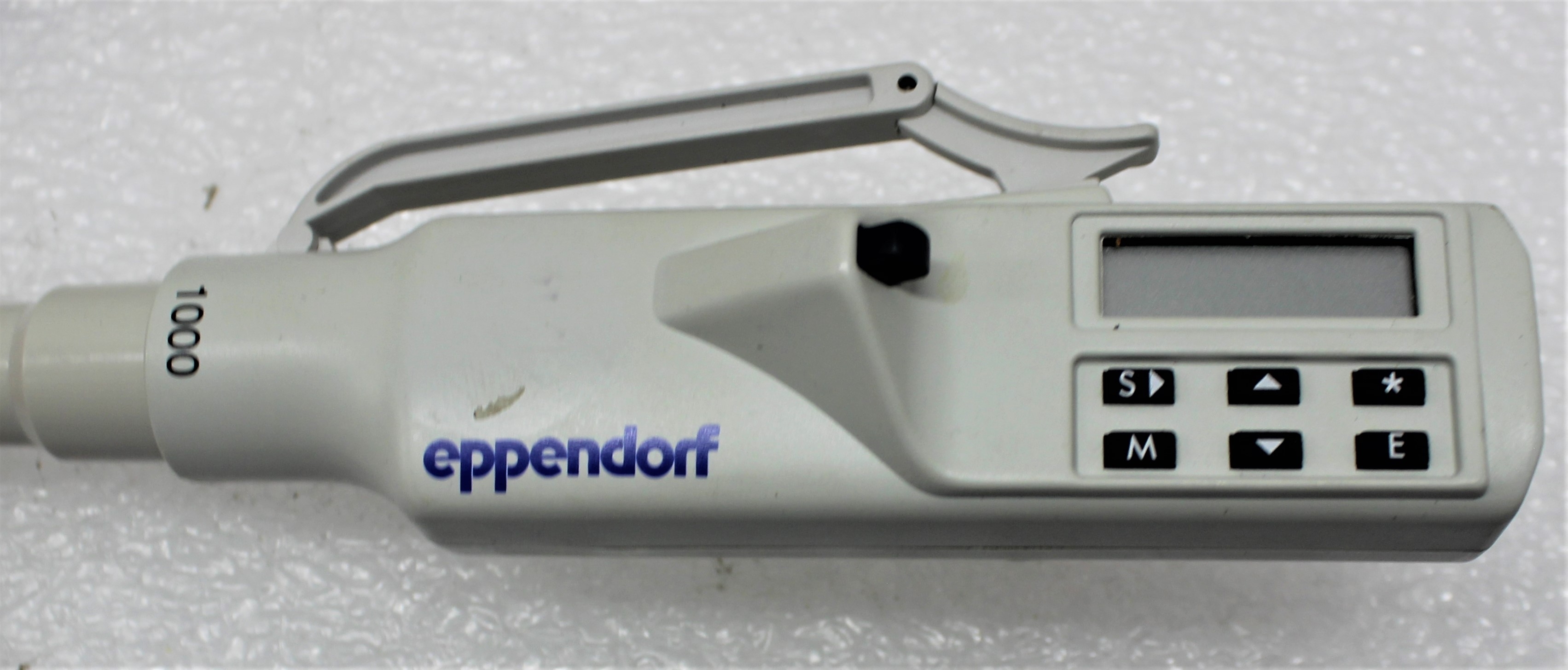Eppendorf 4850 Liquid Handling Pipettor Ergonomic Design Used Condition