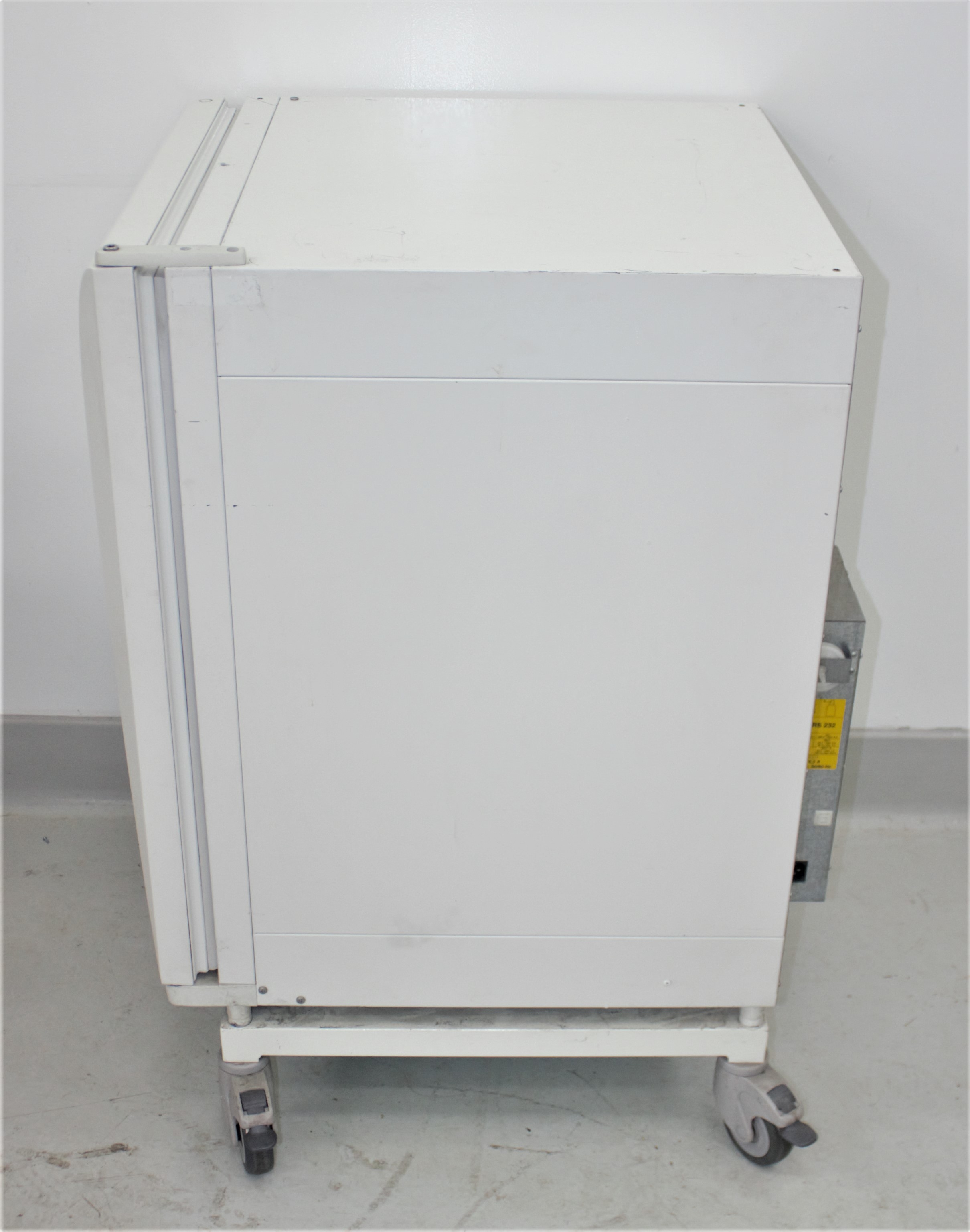 Kendro HERAcell Incubator CO2 Temp 3C-55C Cap 5.4 Cu Ft Copper Chamber