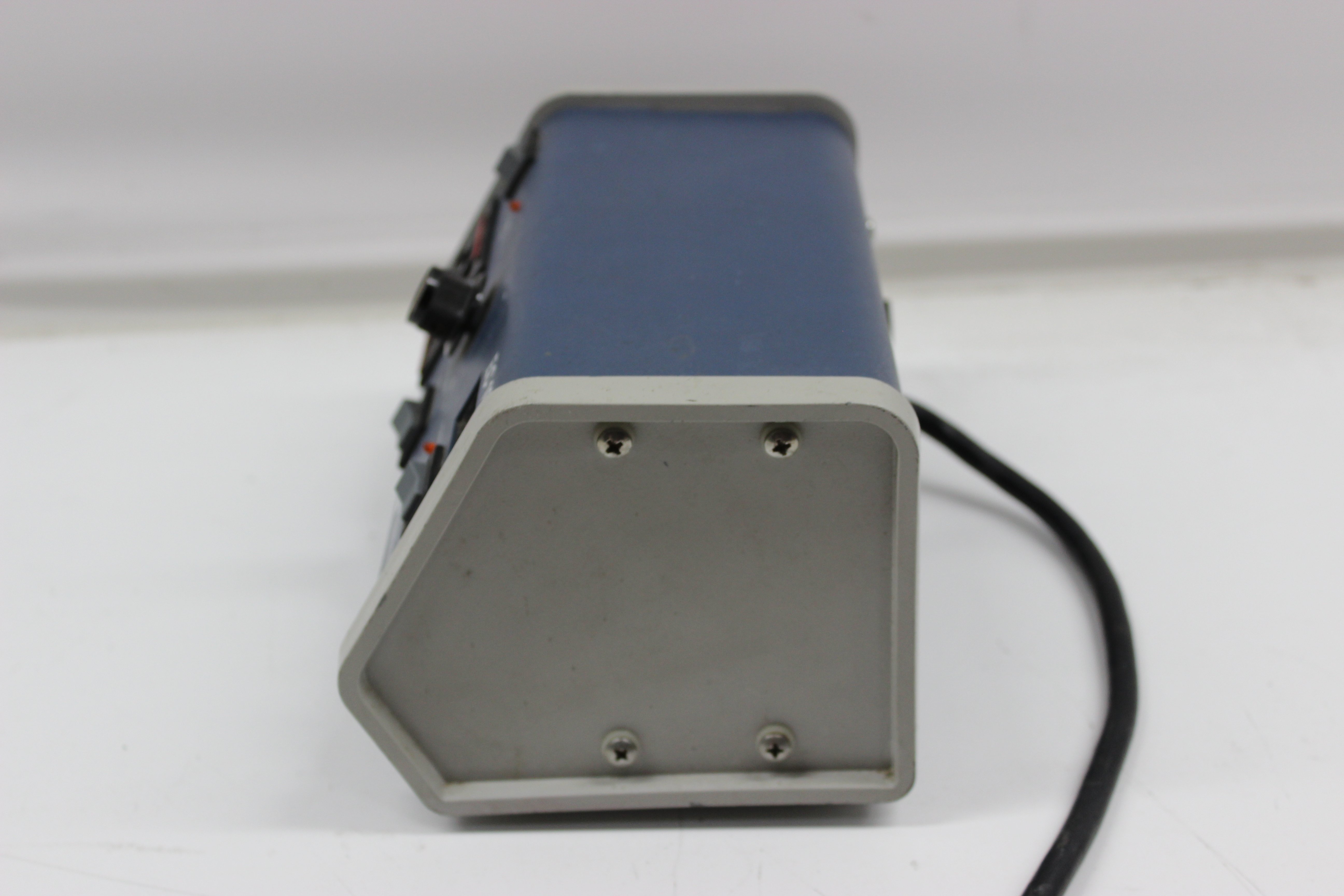 E-C Apparatus Model EC 105 Electrophoresis Power Supply with LED Display