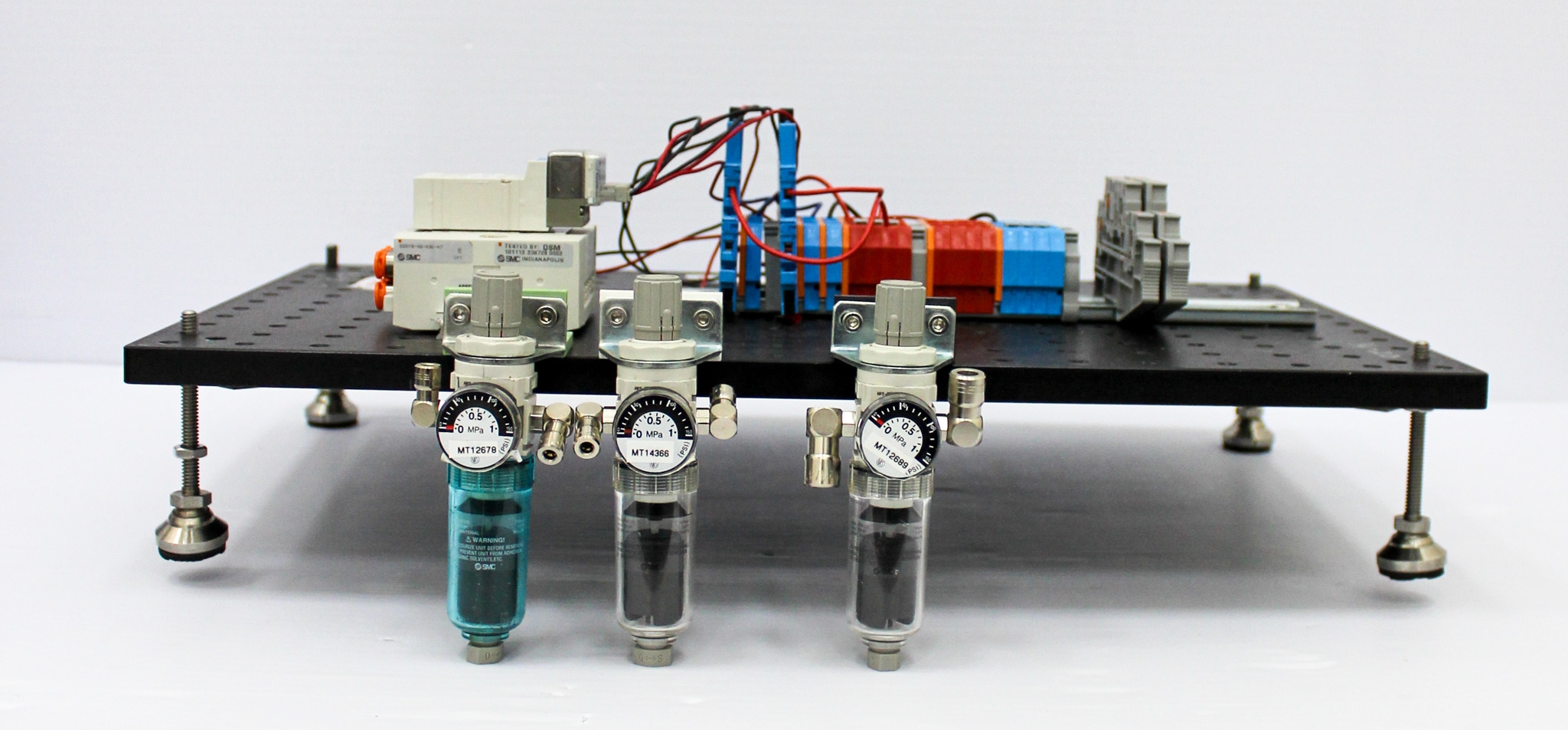 THORlabs MB2424 Optical Breadboard Platform Matte Black Aluminum 0.5/0.75 inch