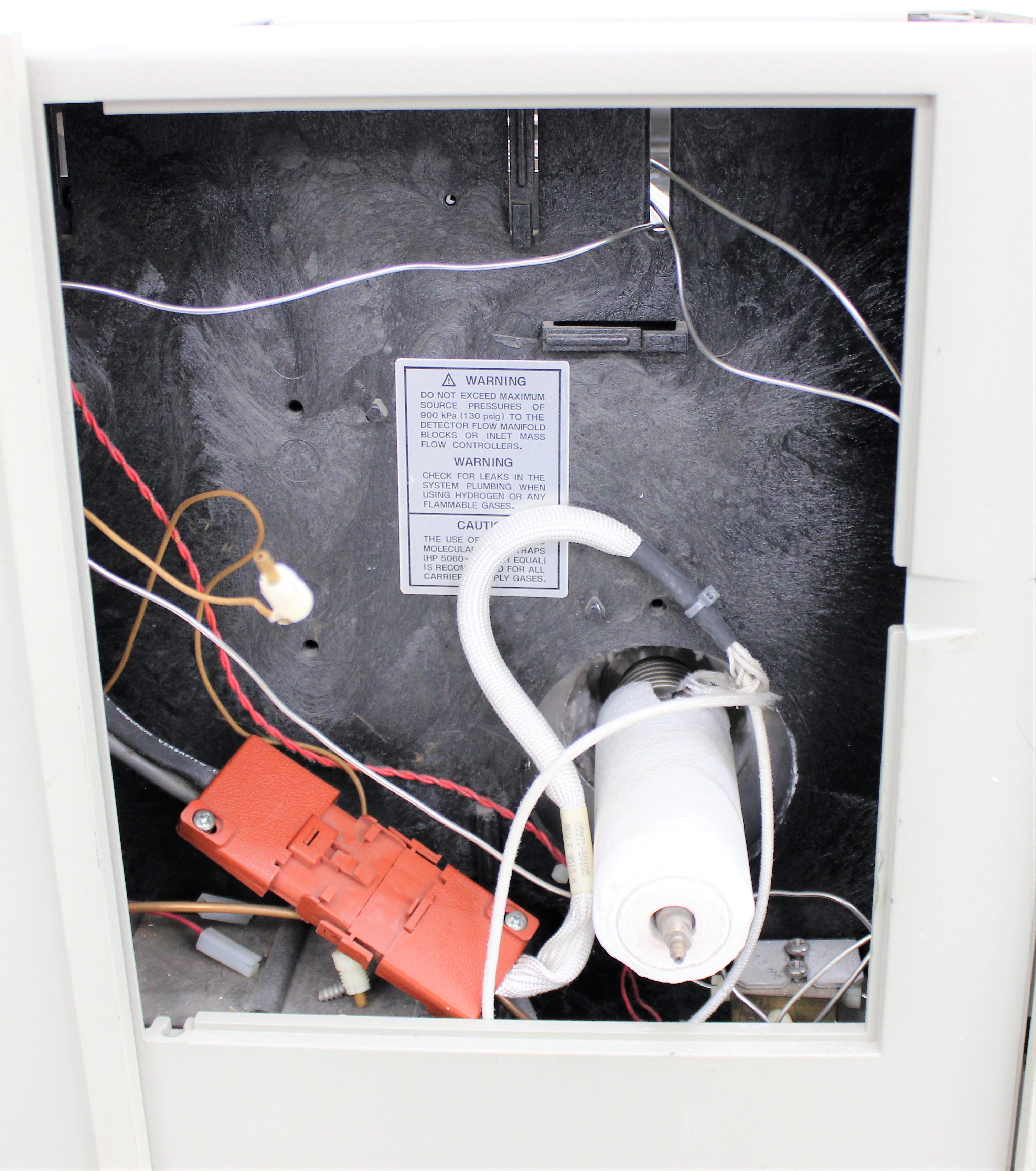 Hewlett Packard 5890 Series II GC System with 5 Inlets 6 Detectors AS-IS