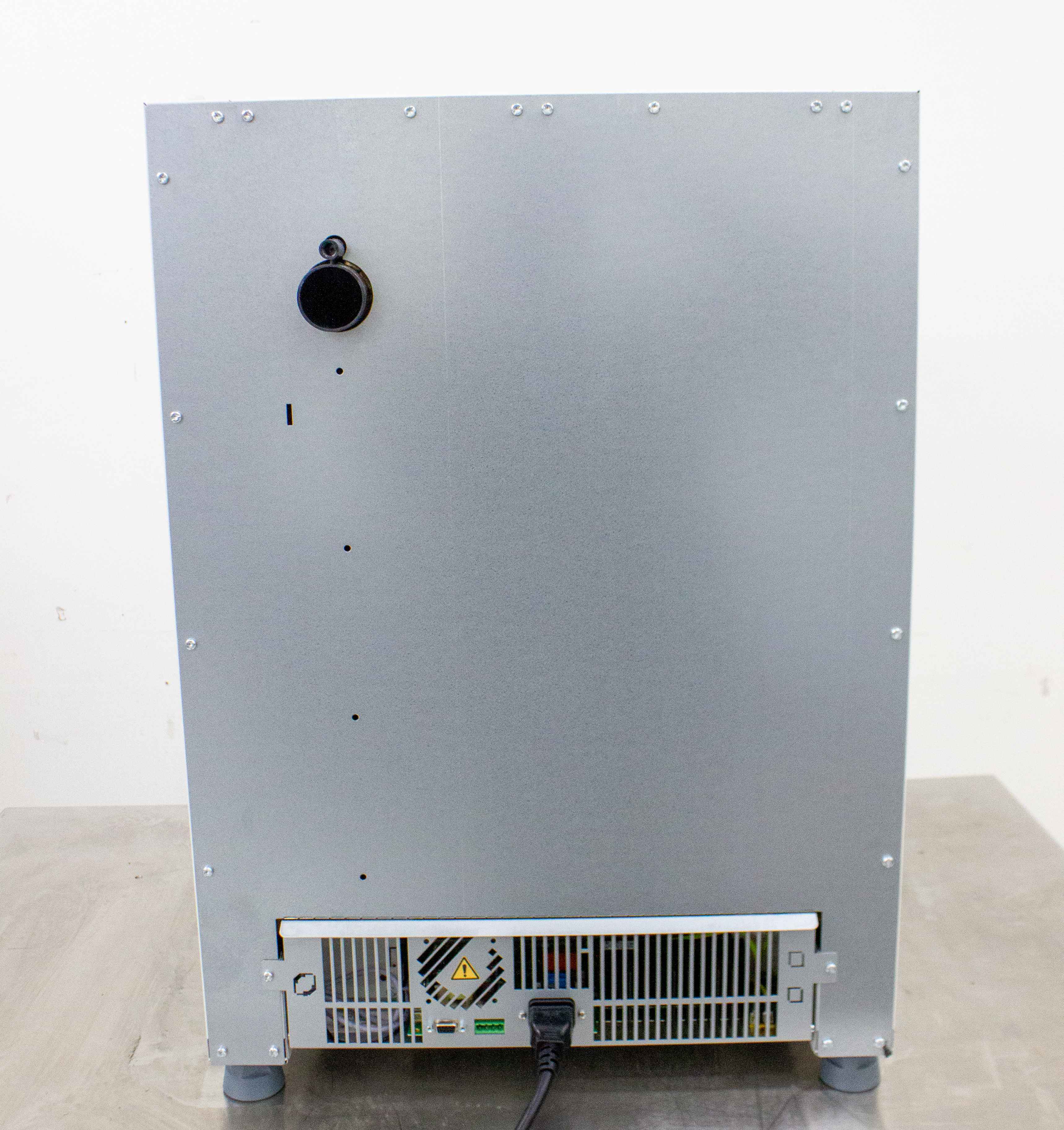 VWR Incubator Gr Con 2.6CF Incubator Ambient +5 to 75C Versatile Lab Use