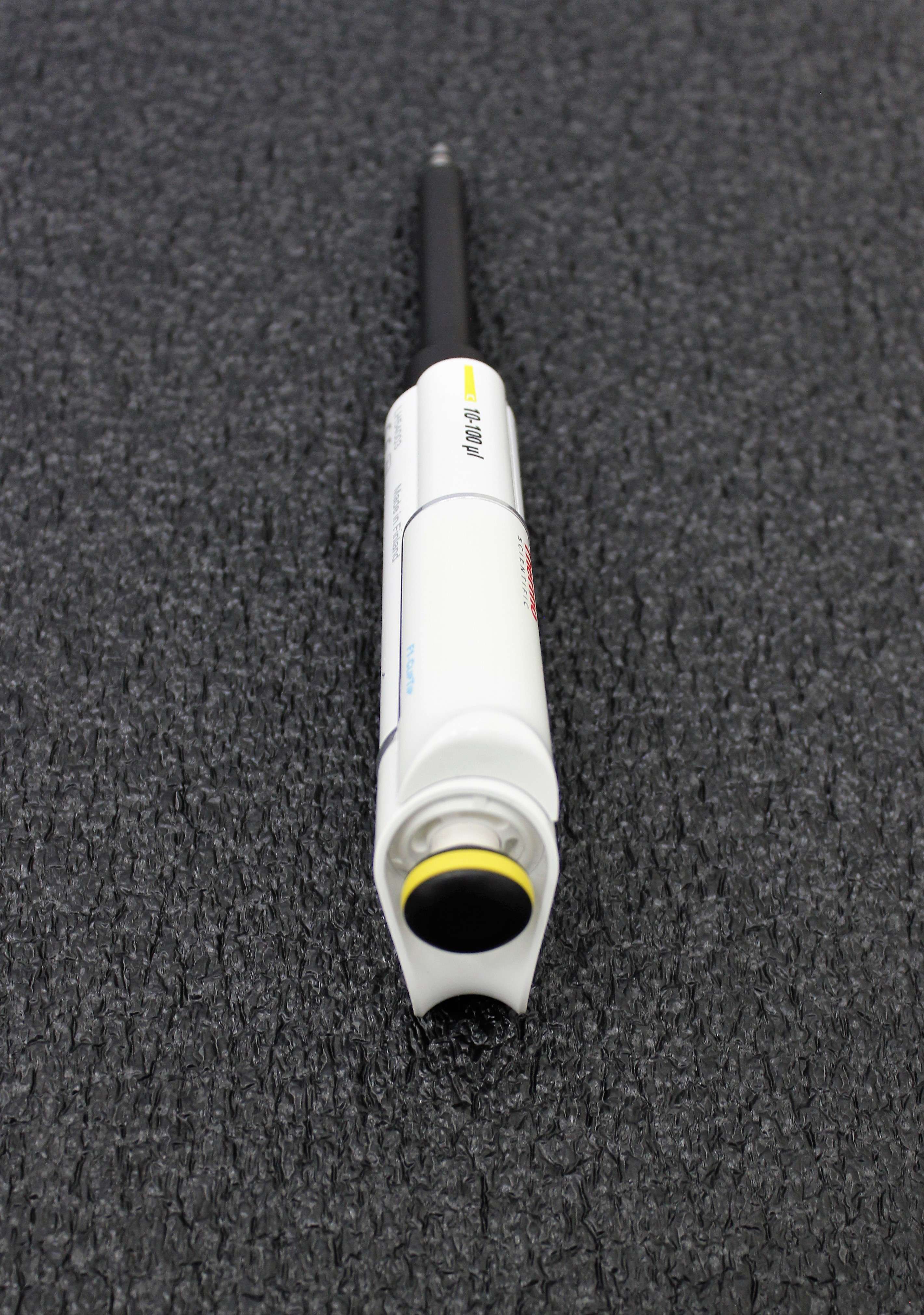 Thermo Scientific 10 - 100 ul Manual Single Channel Pipette Great Condition