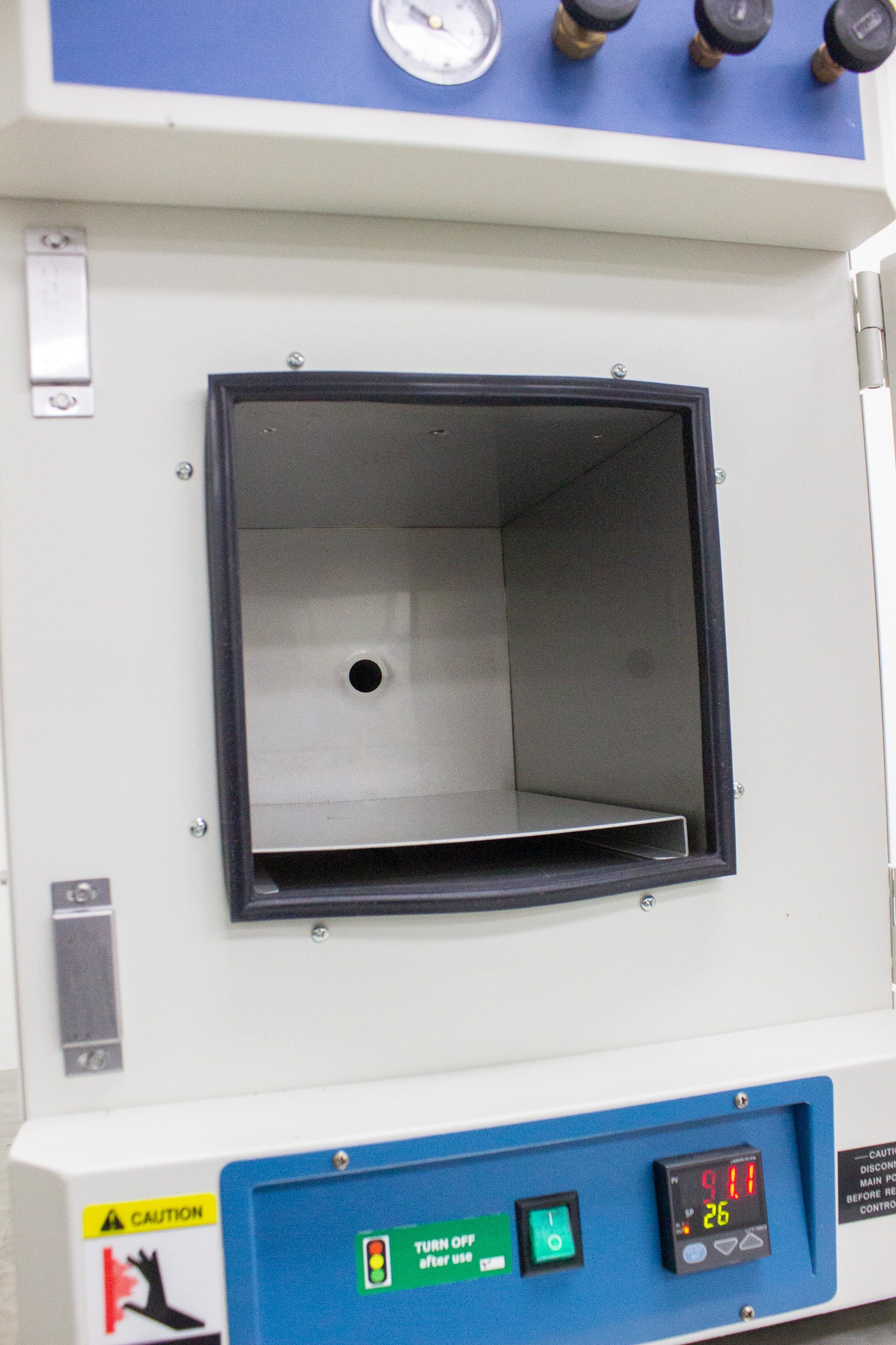 Thermo VO914A Vacuum Oven 18.6L Capacity Digital Control 260C Used